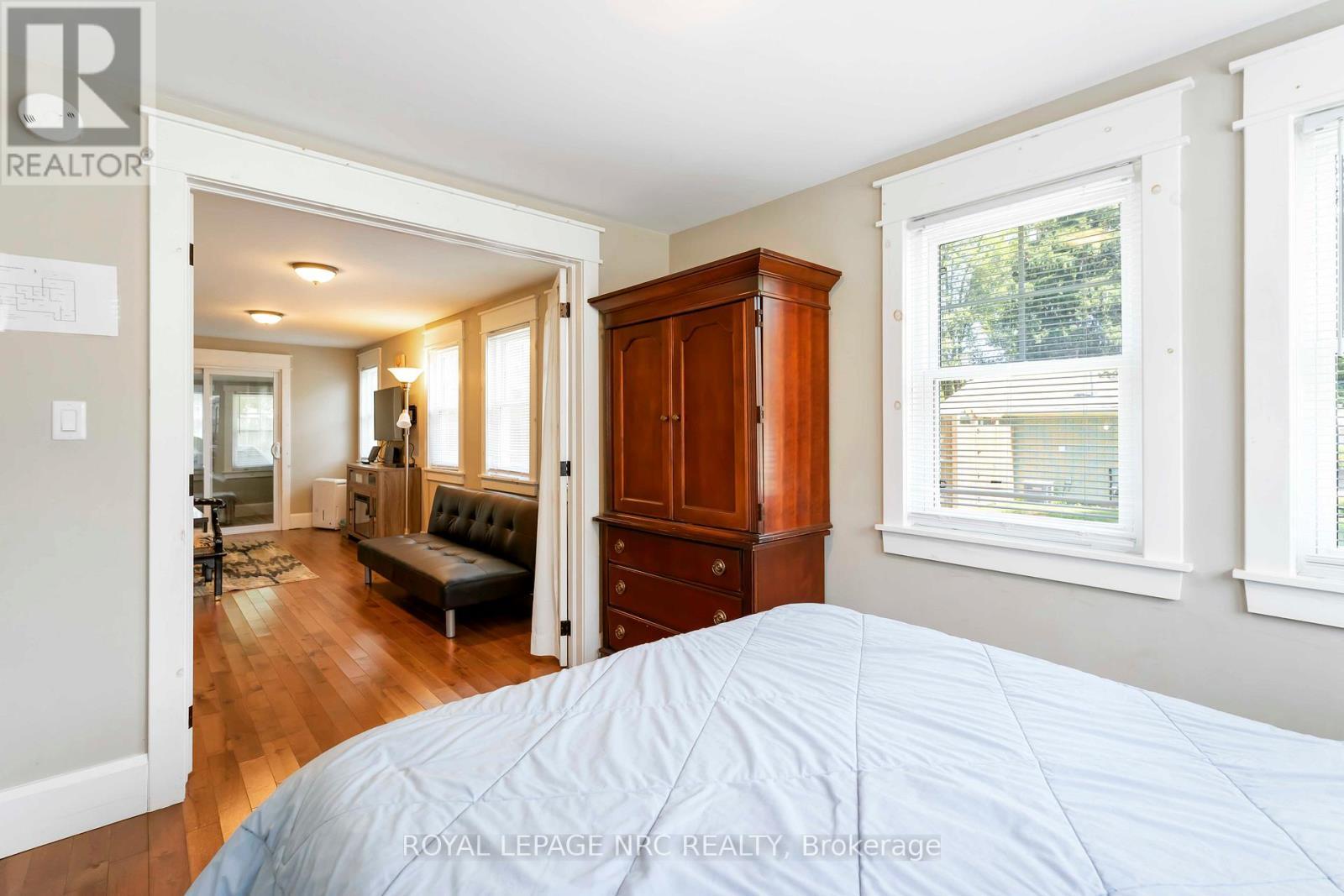












3242 RISELAY AVENUE

,
Fort Erie (Ridgeway),




Ontario
L0S1N0

