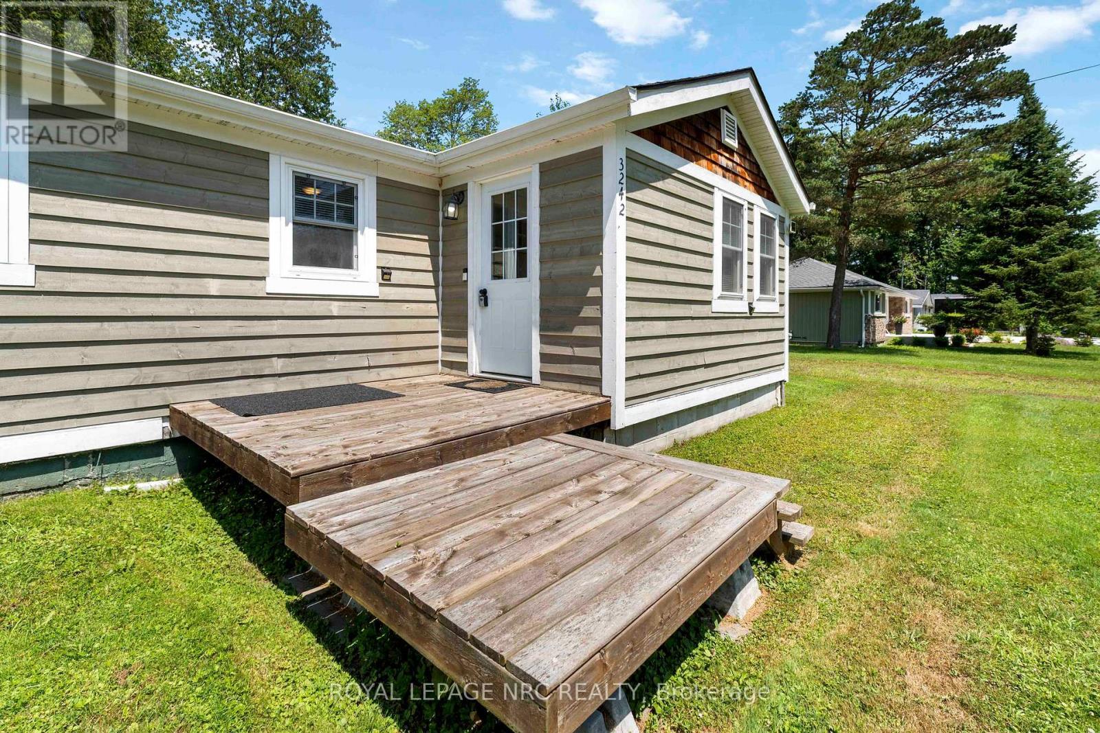 












3242 RISELAY AVENUE

,
Fort Erie (Ridgeway),




Ontario
L0S1N0

