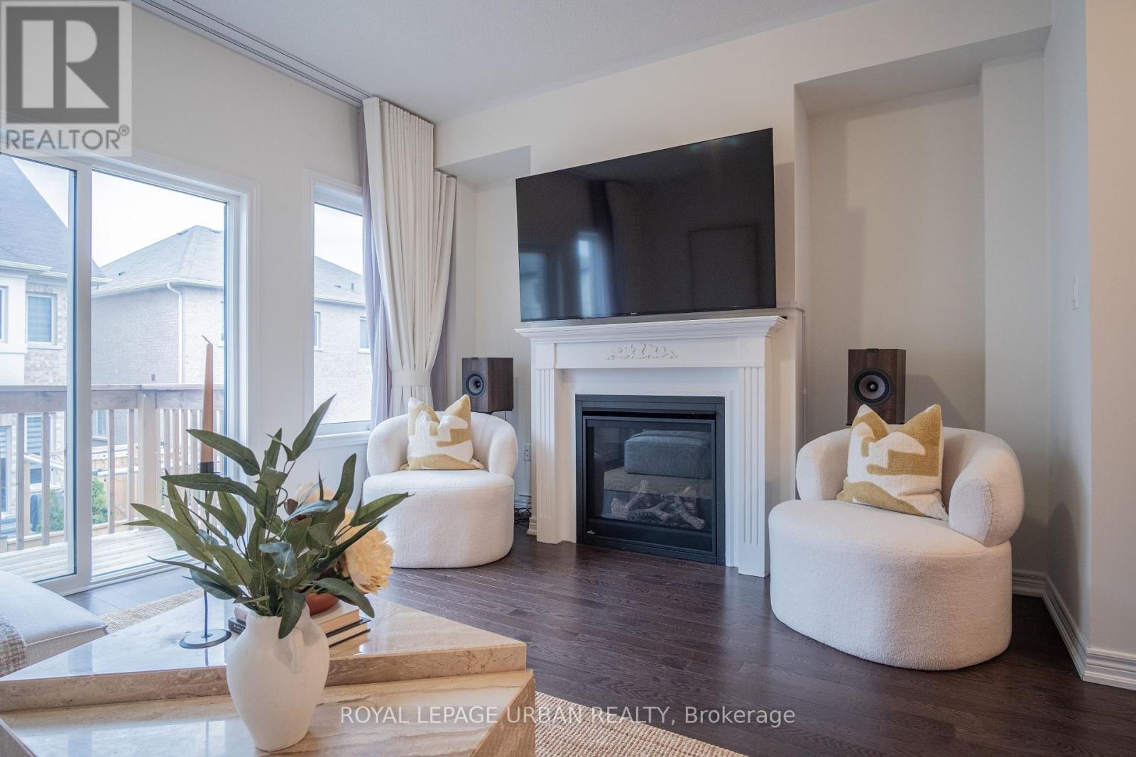 












3963 LODI ROAD

,
Burlington,




Ontario
L7M0Z7

