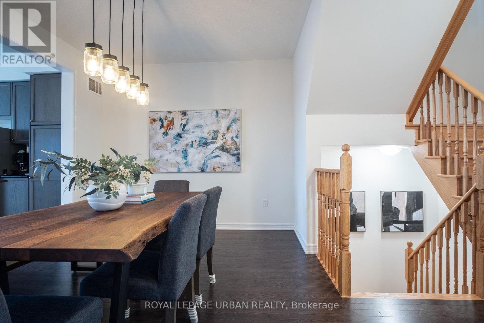 












3963 LODI ROAD

,
Burlington,




Ontario
L7M0Z7

