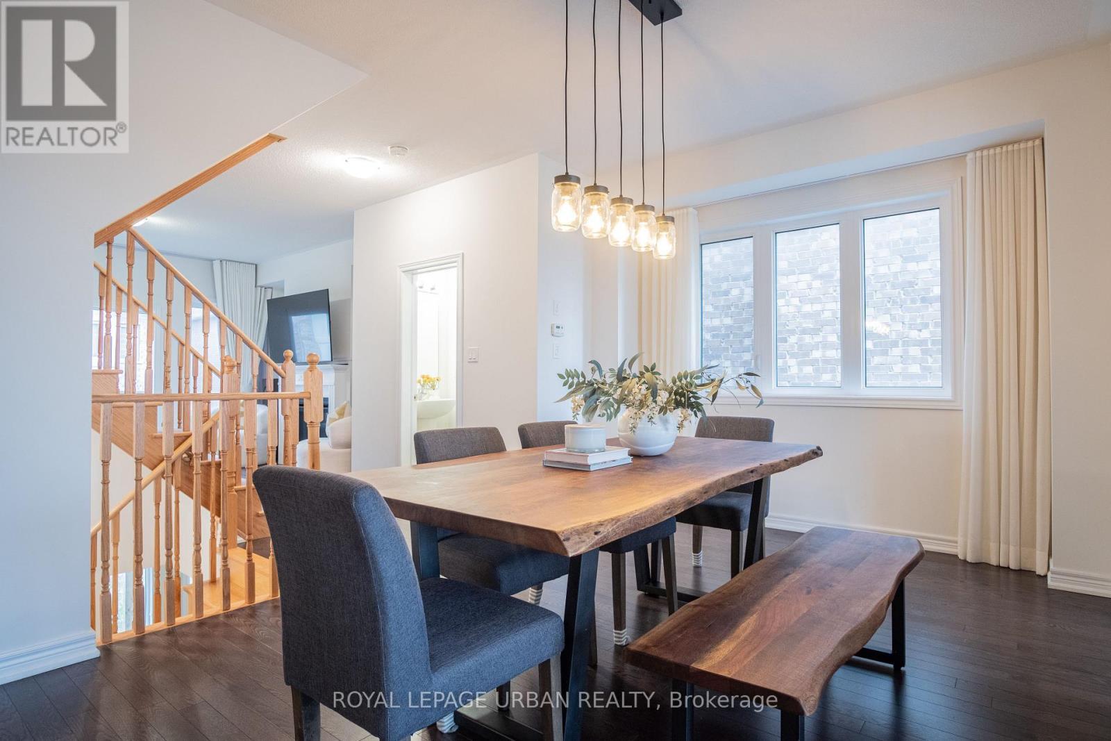 












3963 LODI ROAD

,
Burlington,




Ontario
L7M0Z7

