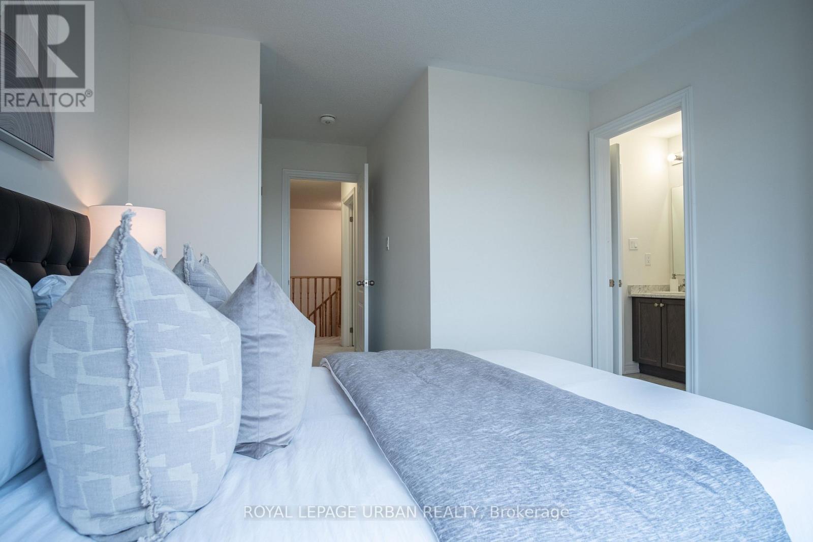 












3963 LODI ROAD

,
Burlington,




Ontario
L7M0Z7

