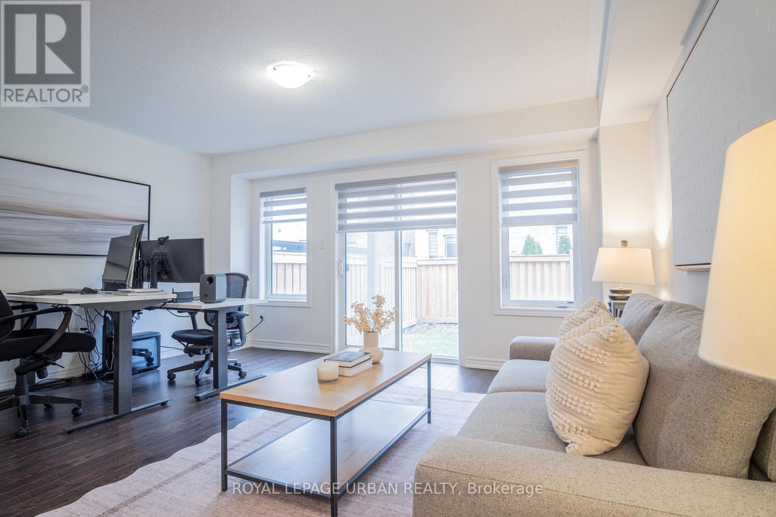 












3963 LODI ROAD

,
Burlington,




Ontario
L7M0Z7

