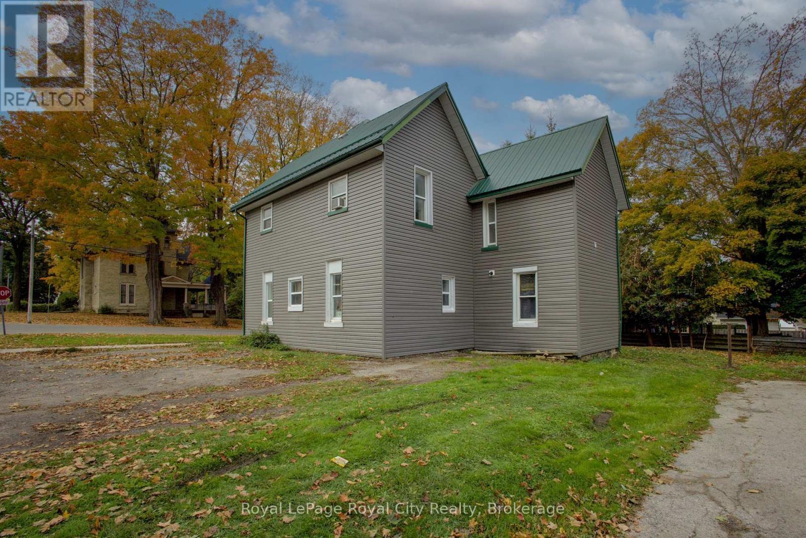 












103 PATRICK STREET E

,
North Huron (Wingham),




Ontario
N0G2N0

