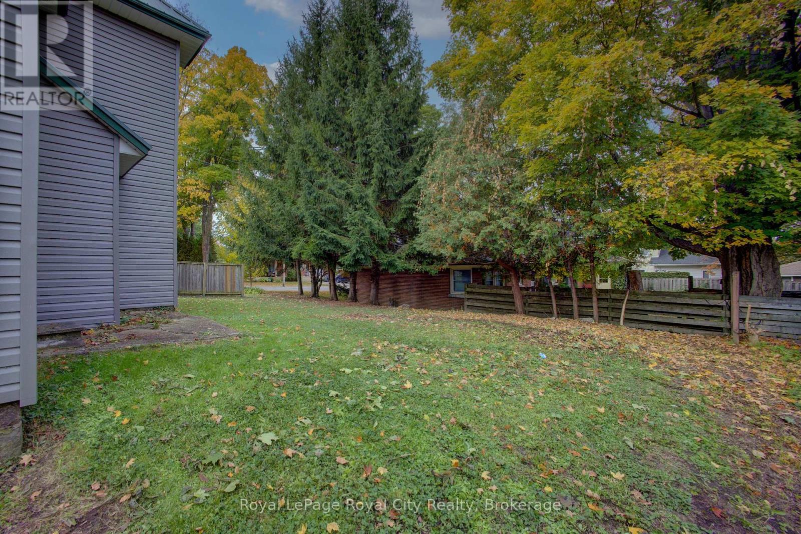 












103 PATRICK STREET E

,
North Huron (Wingham),




Ontario
N0G2N0

