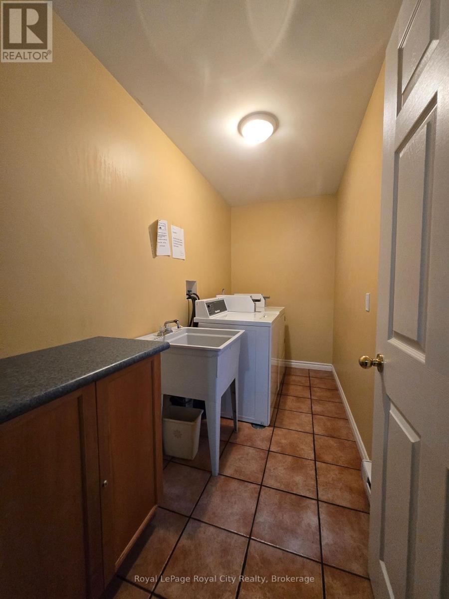 












103 PATRICK STREET E

,
North Huron (Wingham),




Ontario
N0G2N0

