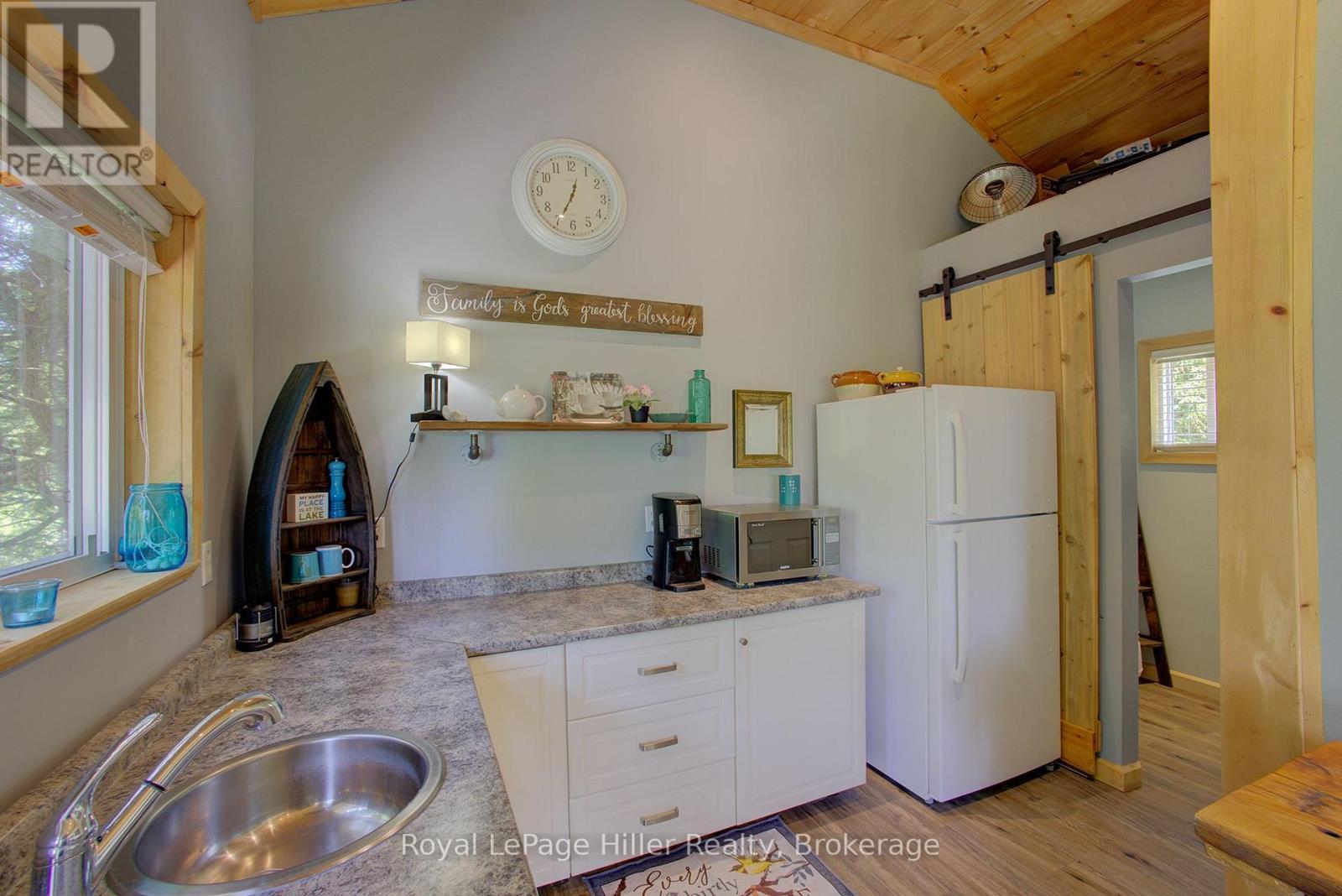 












84841 SHAMROCK BEACH ROAD

,
Ashfield-Colborne-Wawanosh (Ashfield),




Ontario
N7A3X9

