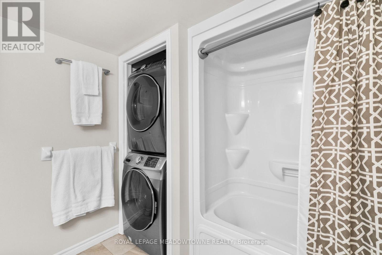 












310 - 1470 MAIN STREET E

,
Milton,




Ontario
L9T8W6

