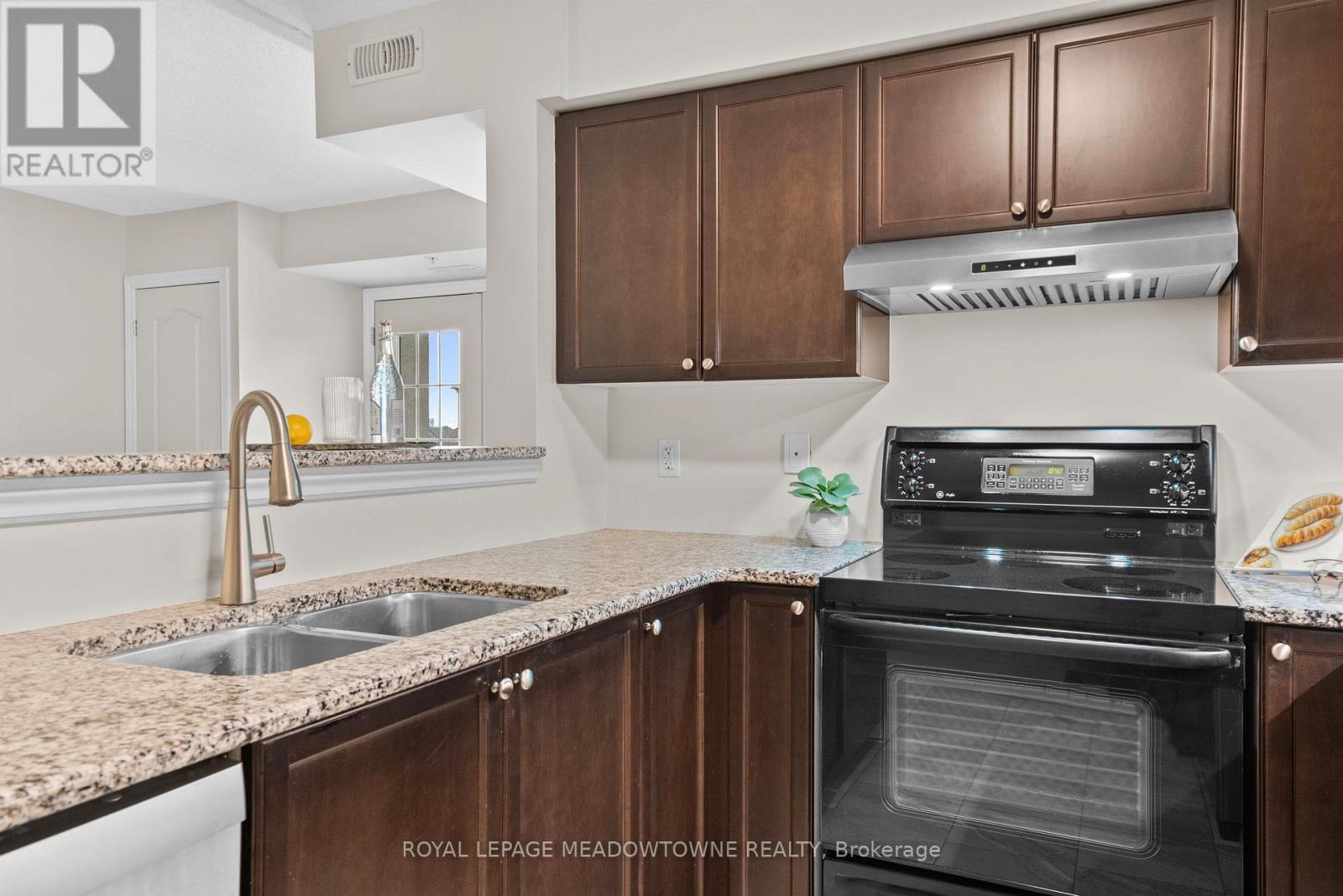 












310 - 1470 MAIN STREET E

,
Milton,




Ontario
L9T8W6

