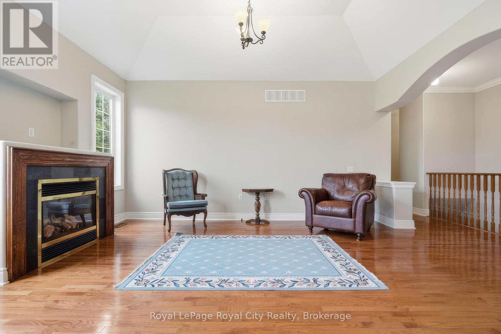 












249 RIDGE ROAD

,
Guelph/Eramosa (Rockwood),




Ontario
N0B2K0

