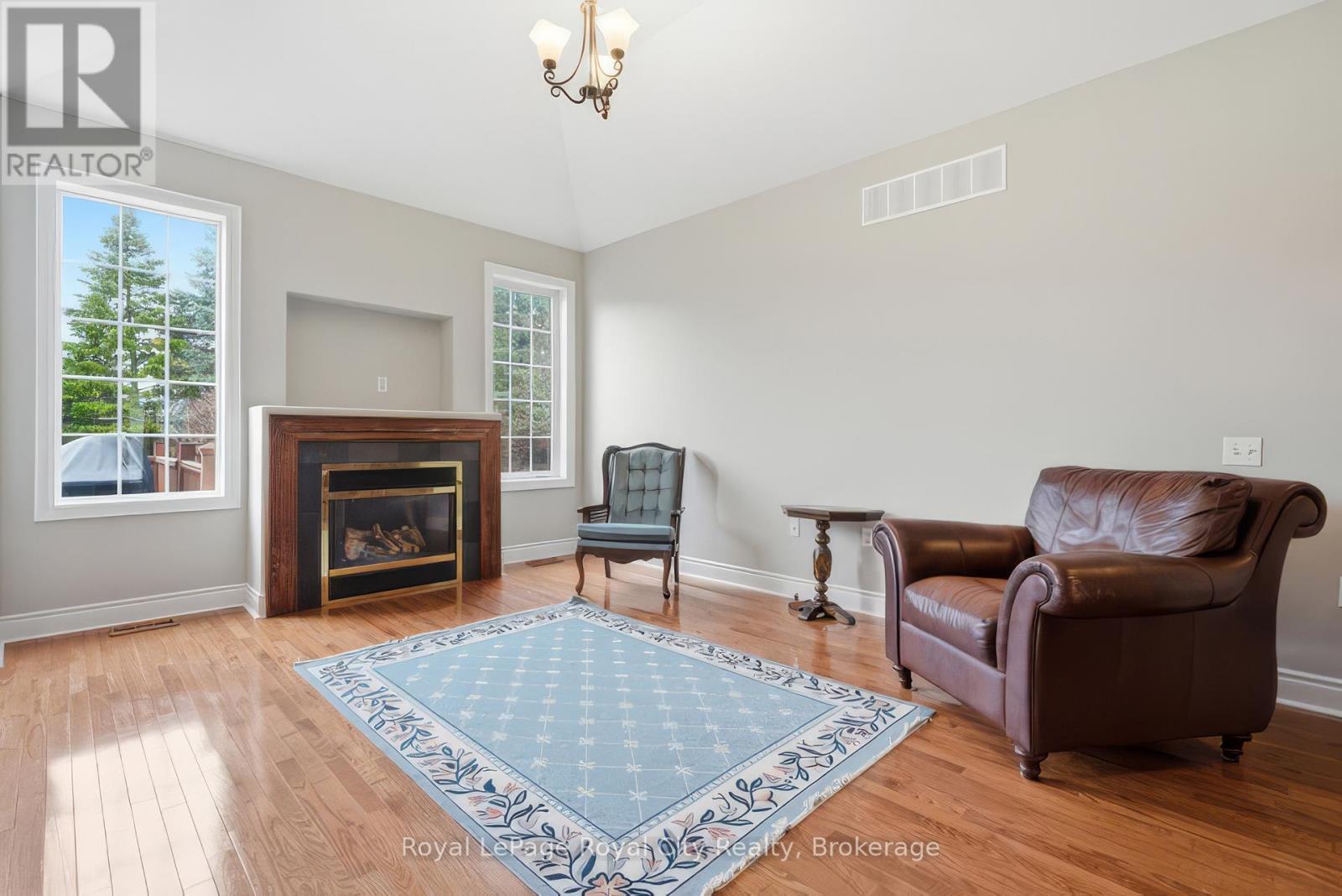 












249 RIDGE ROAD

,
Guelph/Eramosa (Rockwood),




Ontario
N0B2K0

