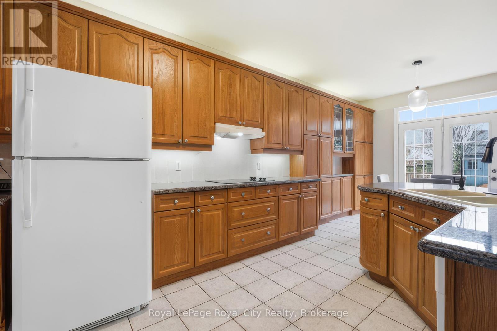 












249 RIDGE ROAD

,
Guelph/Eramosa (Rockwood),




Ontario
N0B2K0

