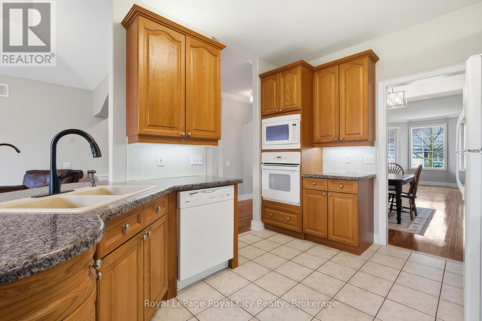 












249 RIDGE ROAD

,
Guelph/Eramosa (Rockwood),




Ontario
N0B2K0

