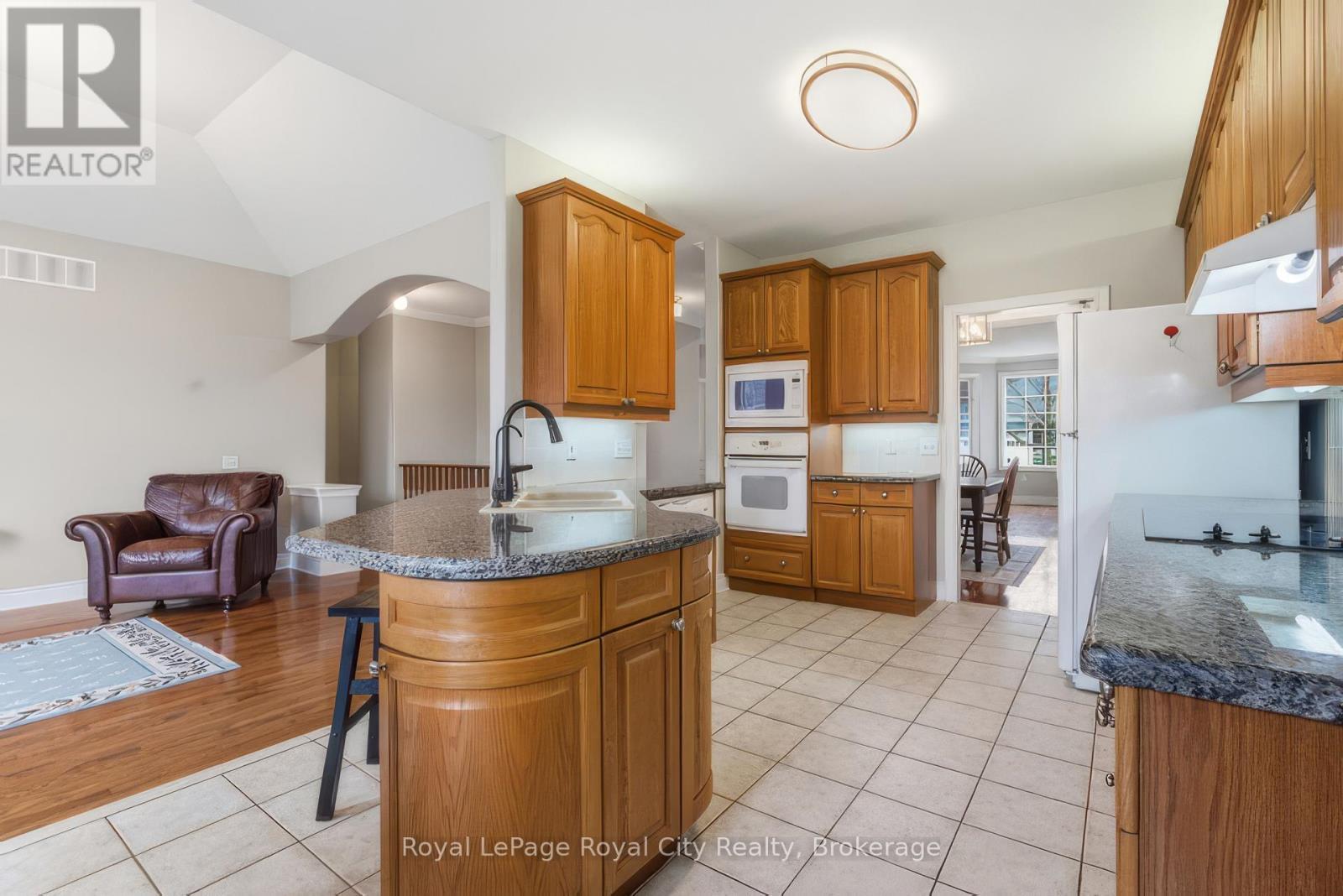












249 RIDGE ROAD

,
Guelph/Eramosa (Rockwood),




Ontario
N0B2K0

