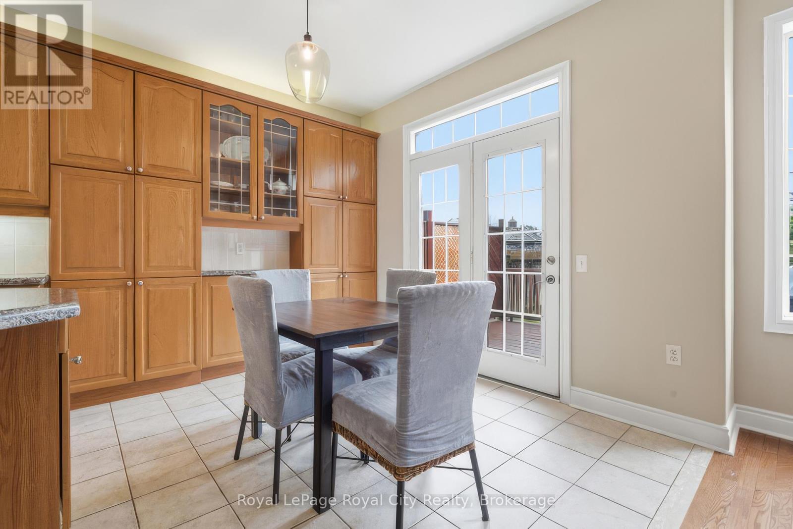 












249 RIDGE ROAD

,
Guelph/Eramosa (Rockwood),




Ontario
N0B2K0

