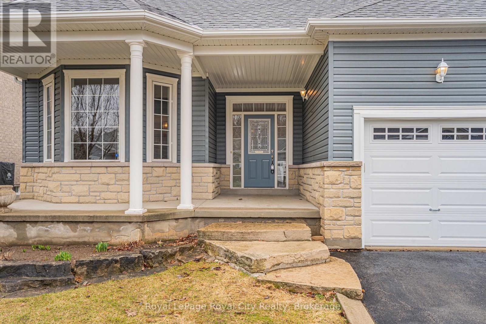 












249 RIDGE ROAD

,
Guelph/Eramosa (Rockwood),




Ontario
N0B2K0

