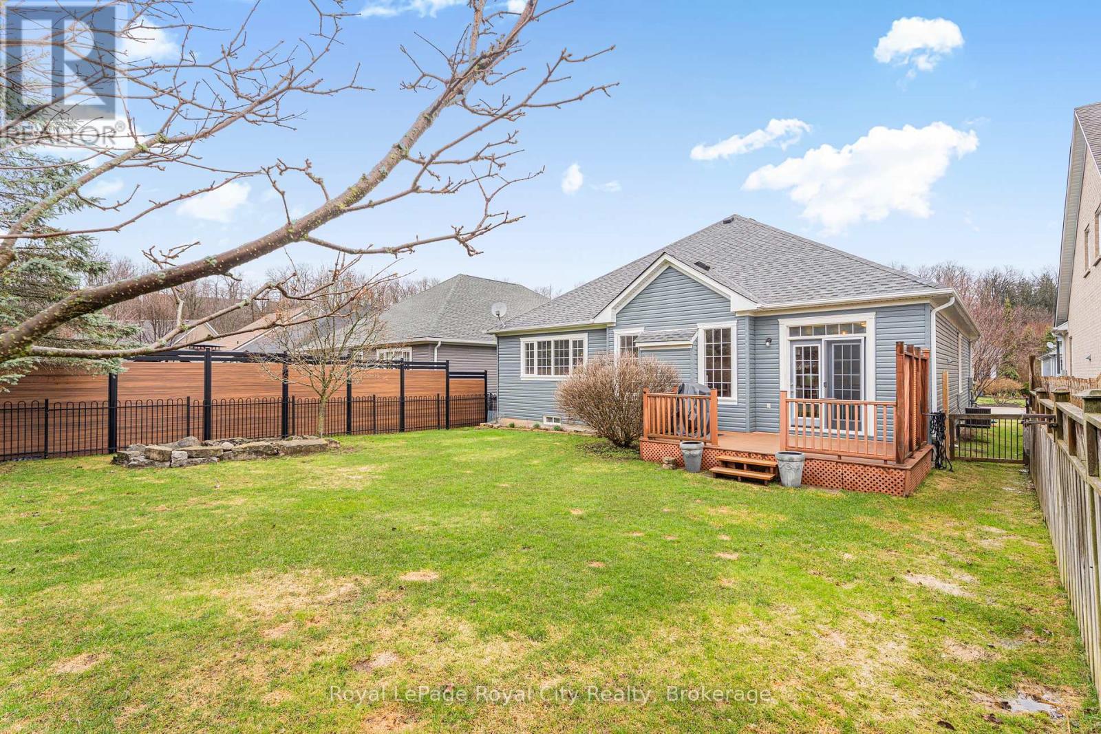 












249 RIDGE ROAD

,
Guelph/Eramosa (Rockwood),




Ontario
N0B2K0

