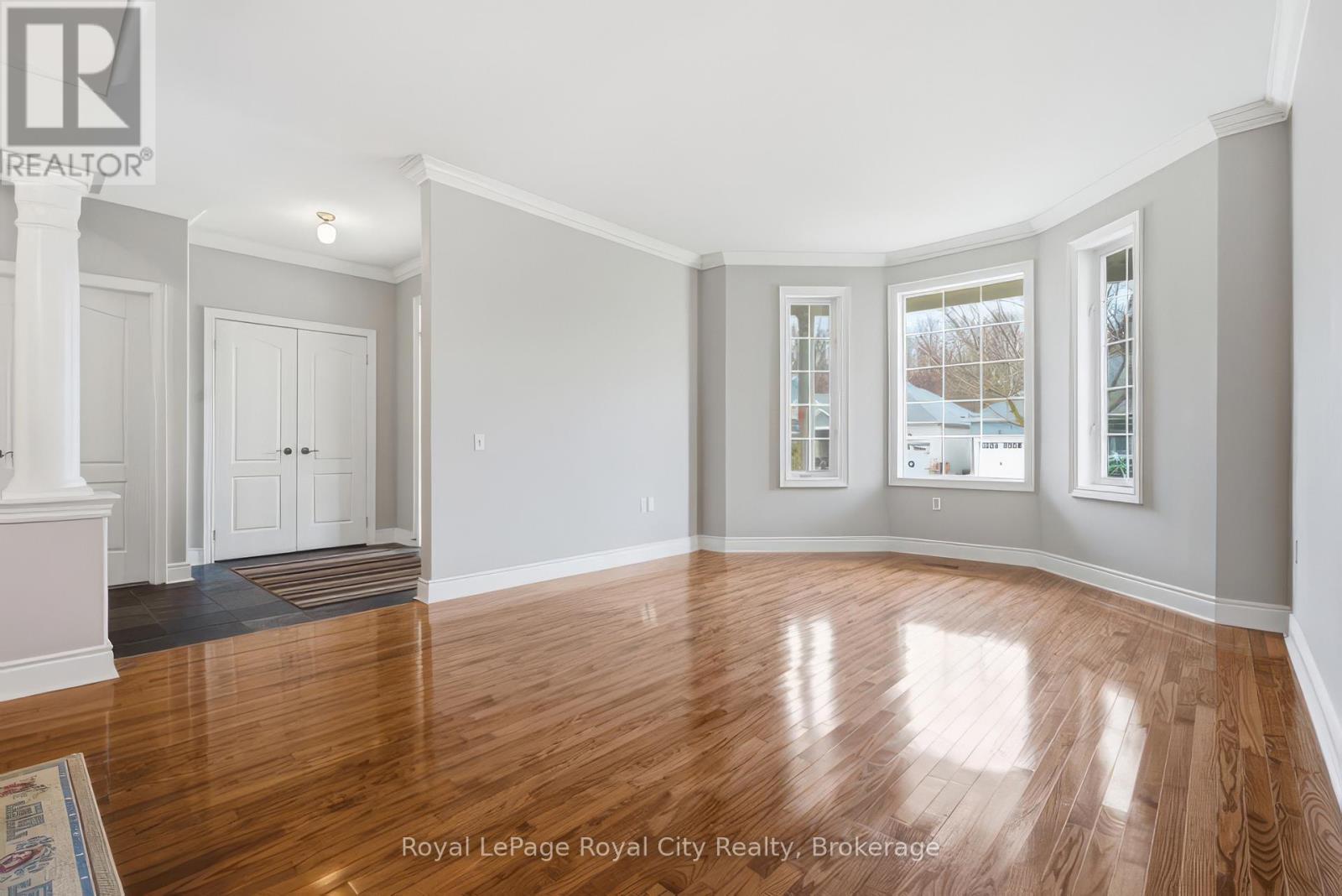 












249 RIDGE ROAD

,
Guelph/Eramosa (Rockwood),




Ontario
N0B2K0


