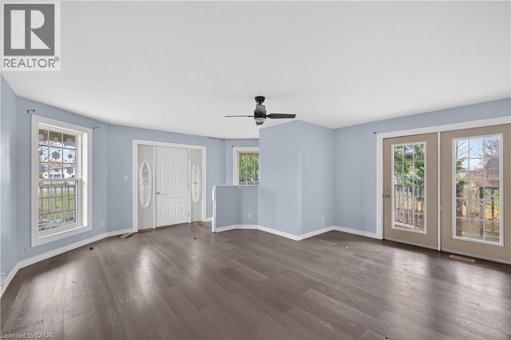 












527 BOND Street

,
Watford,




Ontario
N0M2S0

