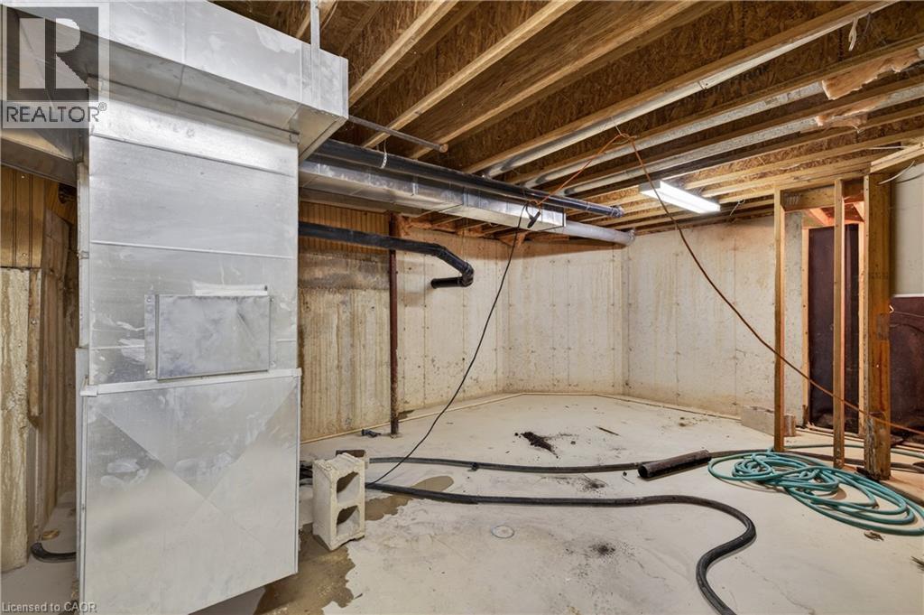 












527 BOND Street

,
Watford,




Ontario
N0M2S0


