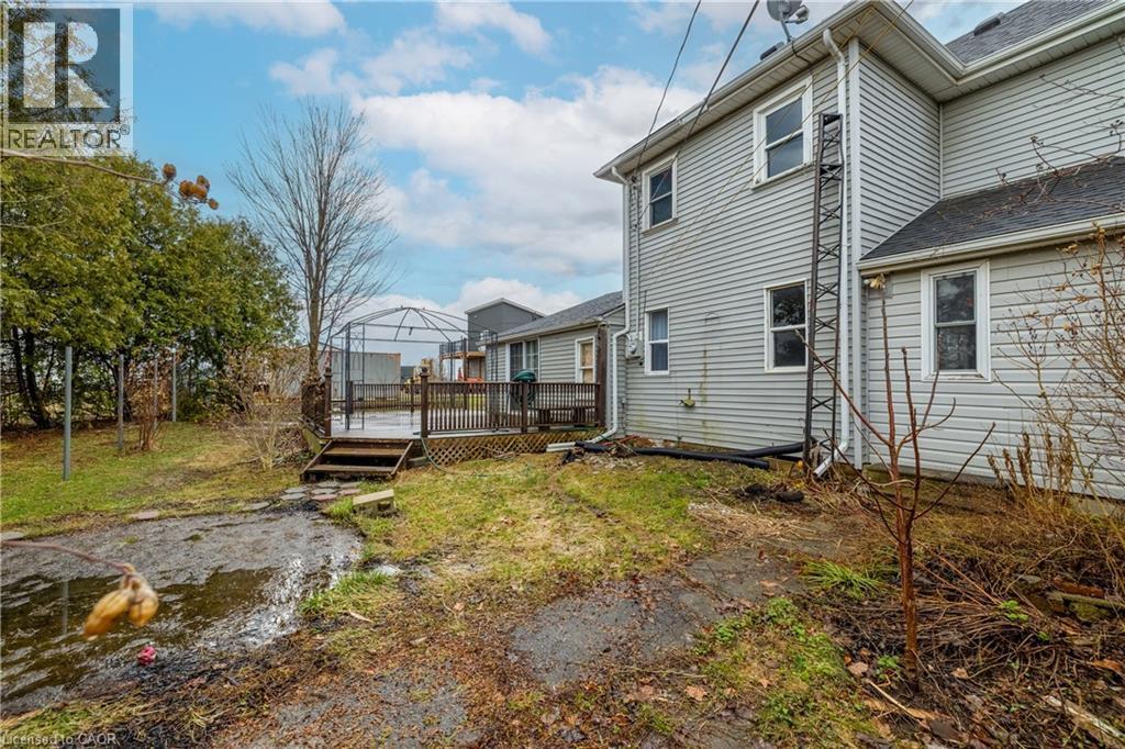 












527 BOND Street

,
Watford,




Ontario
N0M2S0


