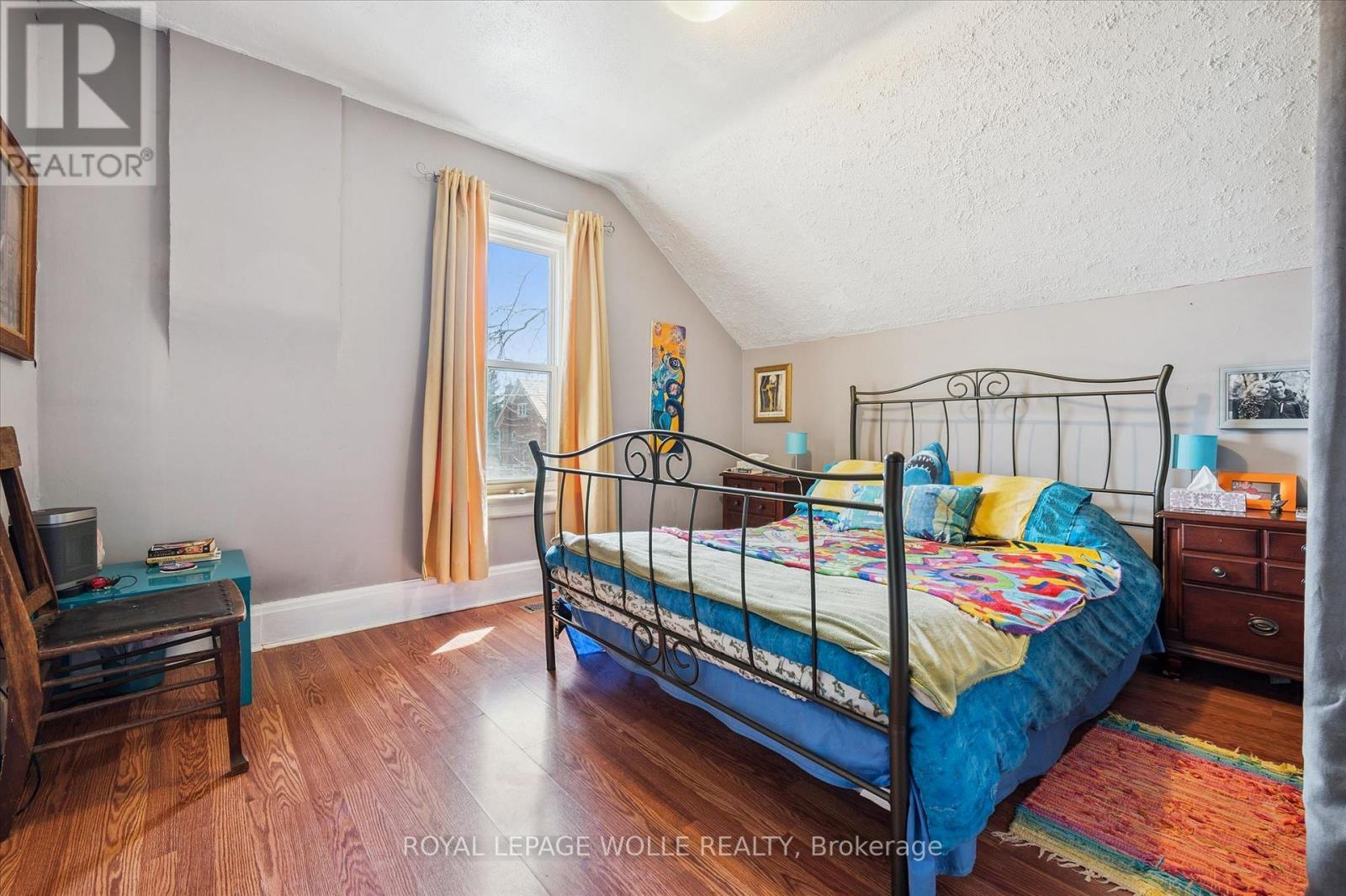 












156 WELLINGTON STREET N

,
Kitchener,




Ontario
N2H5K1

