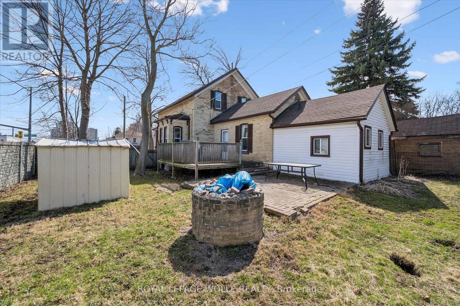 












156 WELLINGTON STREET N

,
Kitchener,




Ontario
N2H5K1

