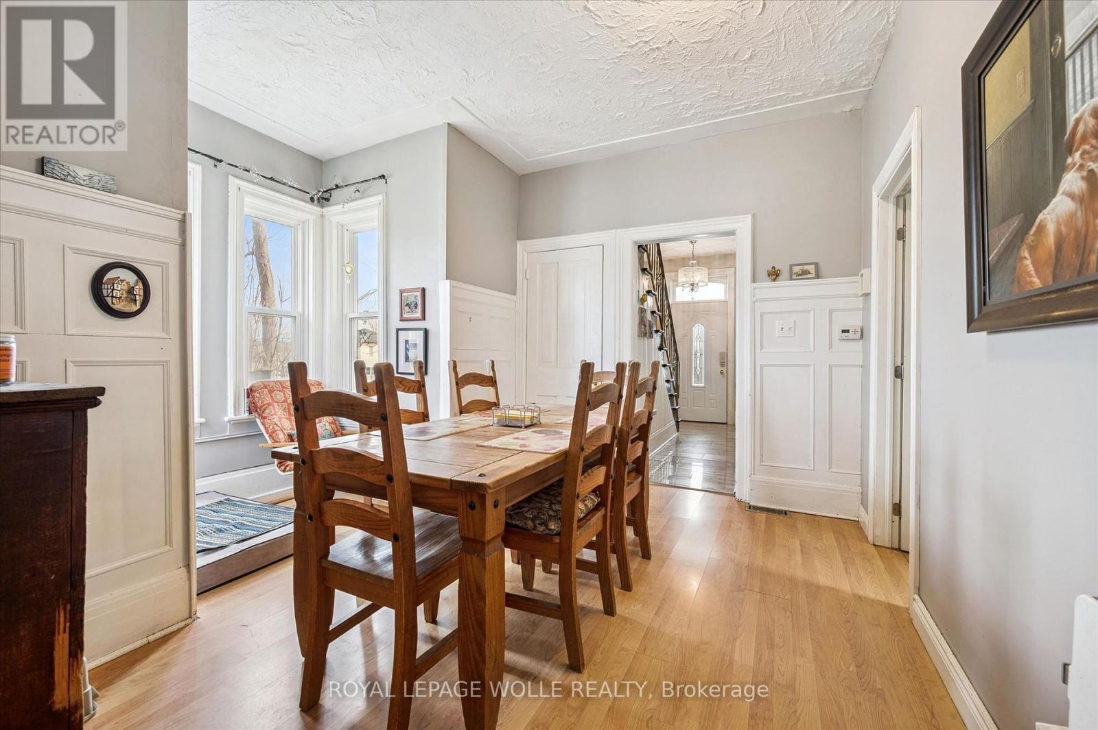 












156 WELLINGTON STREET N

,
Kitchener,




Ontario
N2H5K1

