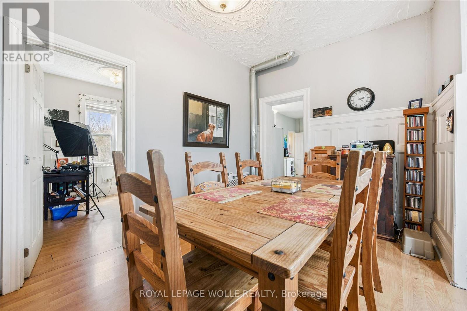 












156 WELLINGTON STREET N

,
Kitchener,




Ontario
N2H5K1

