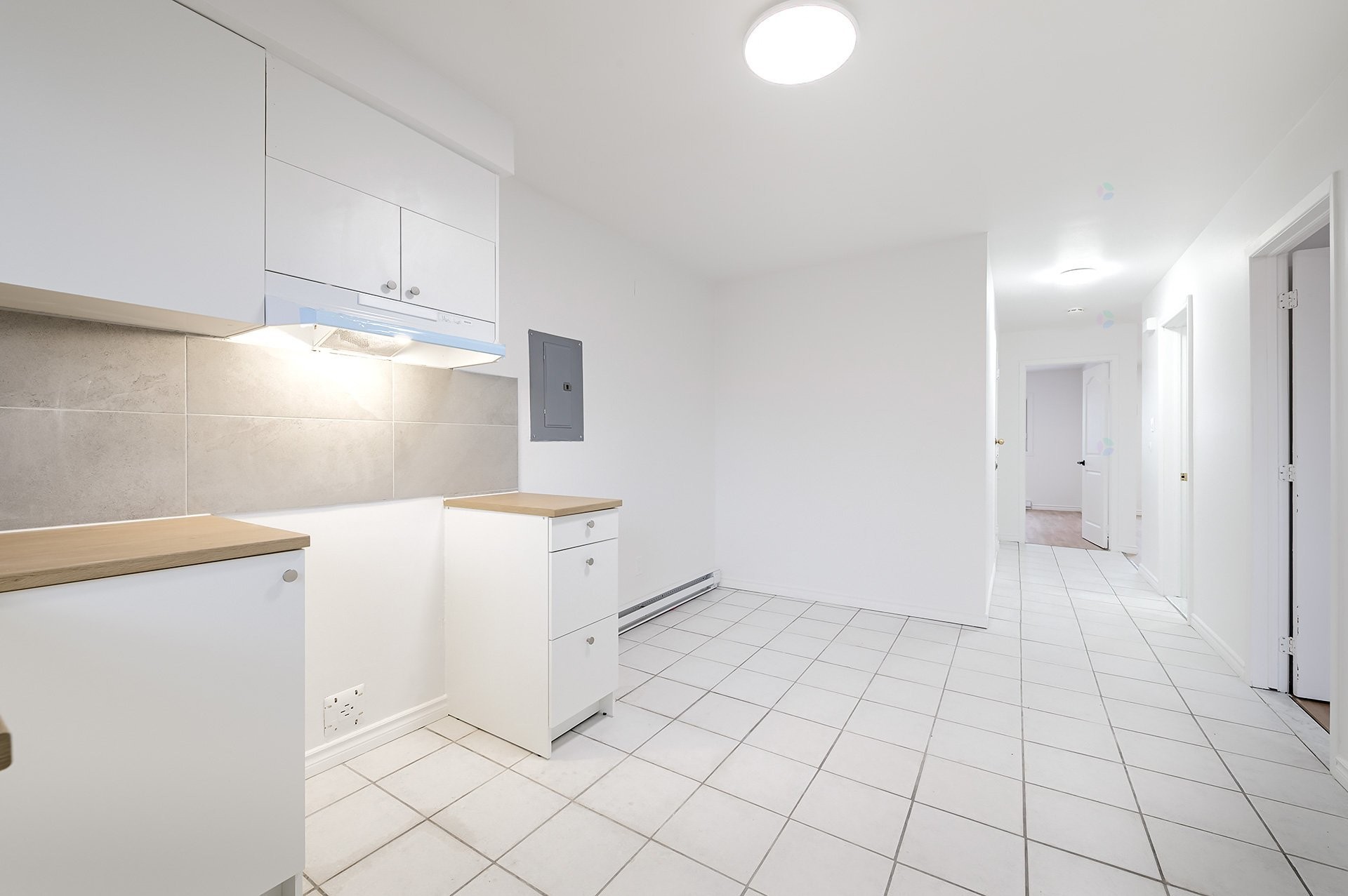 









8340


Boul. Langelier

, 4,
Montréal (Saint-Léonard),




QC
H1P2C1

