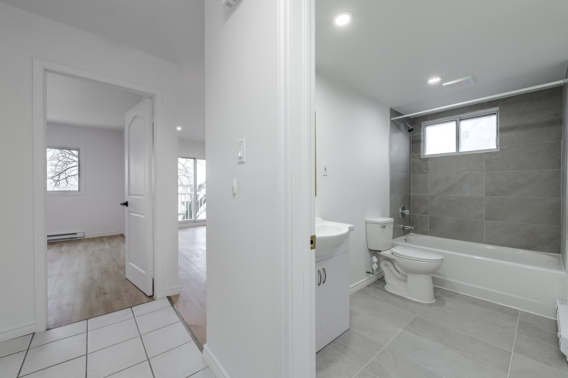 









8340


Boul. Langelier

, 4,
Montréal (Saint-Léonard),




QC
H1P2C1

