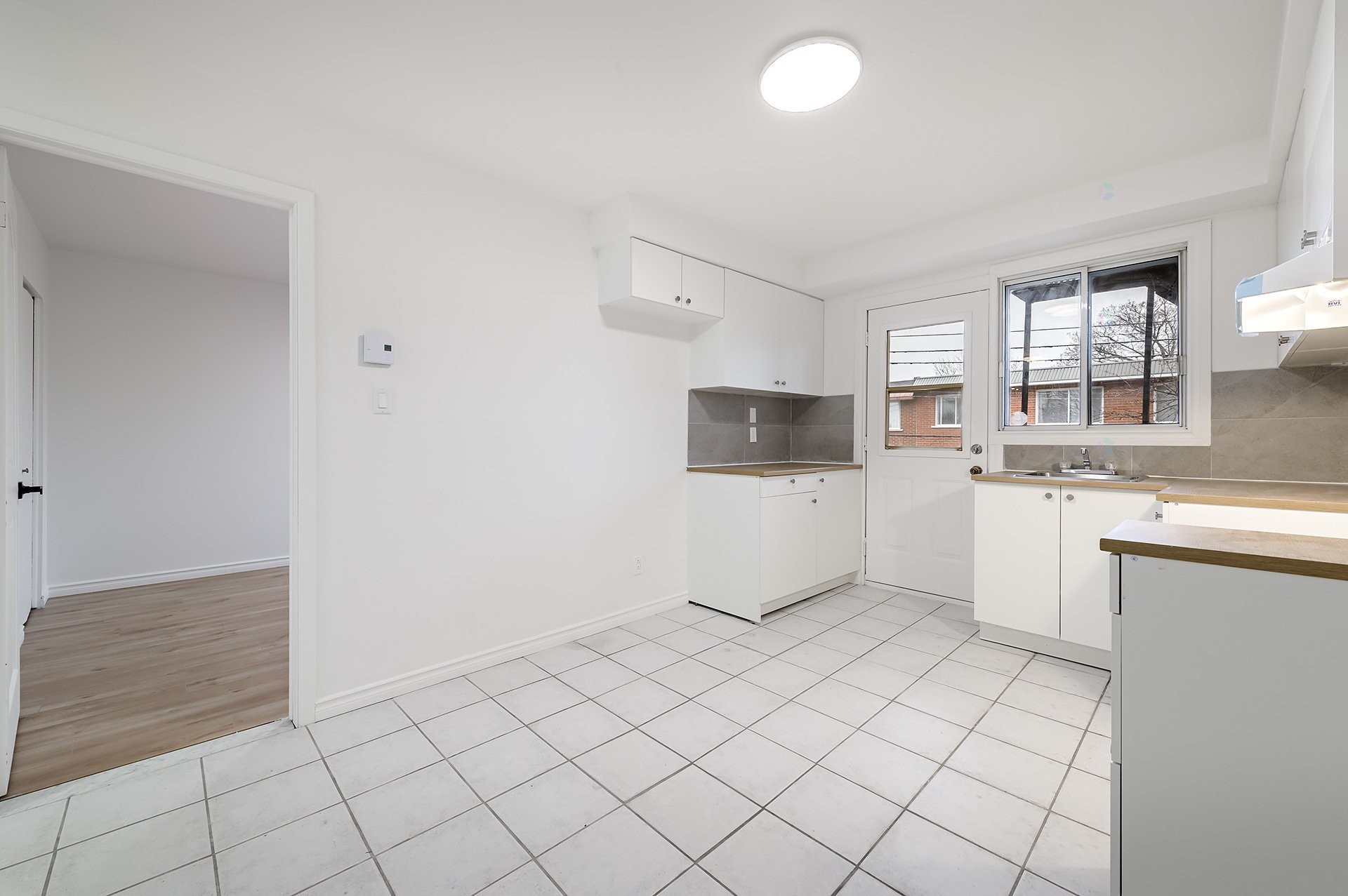 









8340


Boul. Langelier

, 4,
Montréal (Saint-Léonard),




QC
H1P2C1

