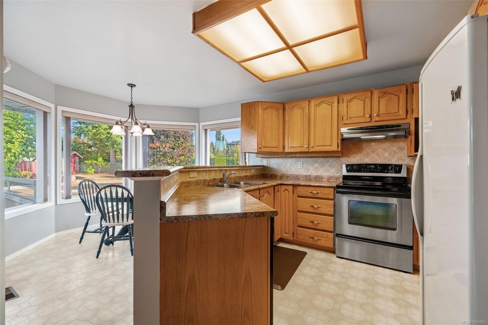 









2391


Alta Vista

Pl,
Central Saanich,




BC
V8Z 5S6

