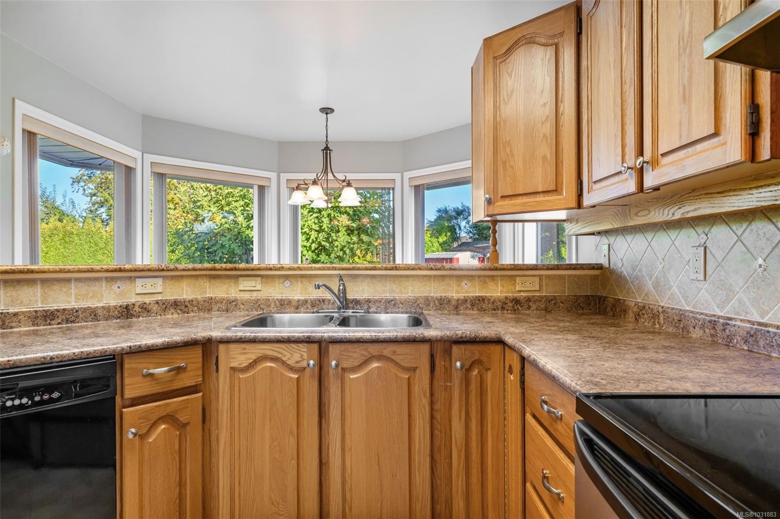 









2391


Alta Vista

Pl,
Central Saanich,




BC
V8Z 5S6

