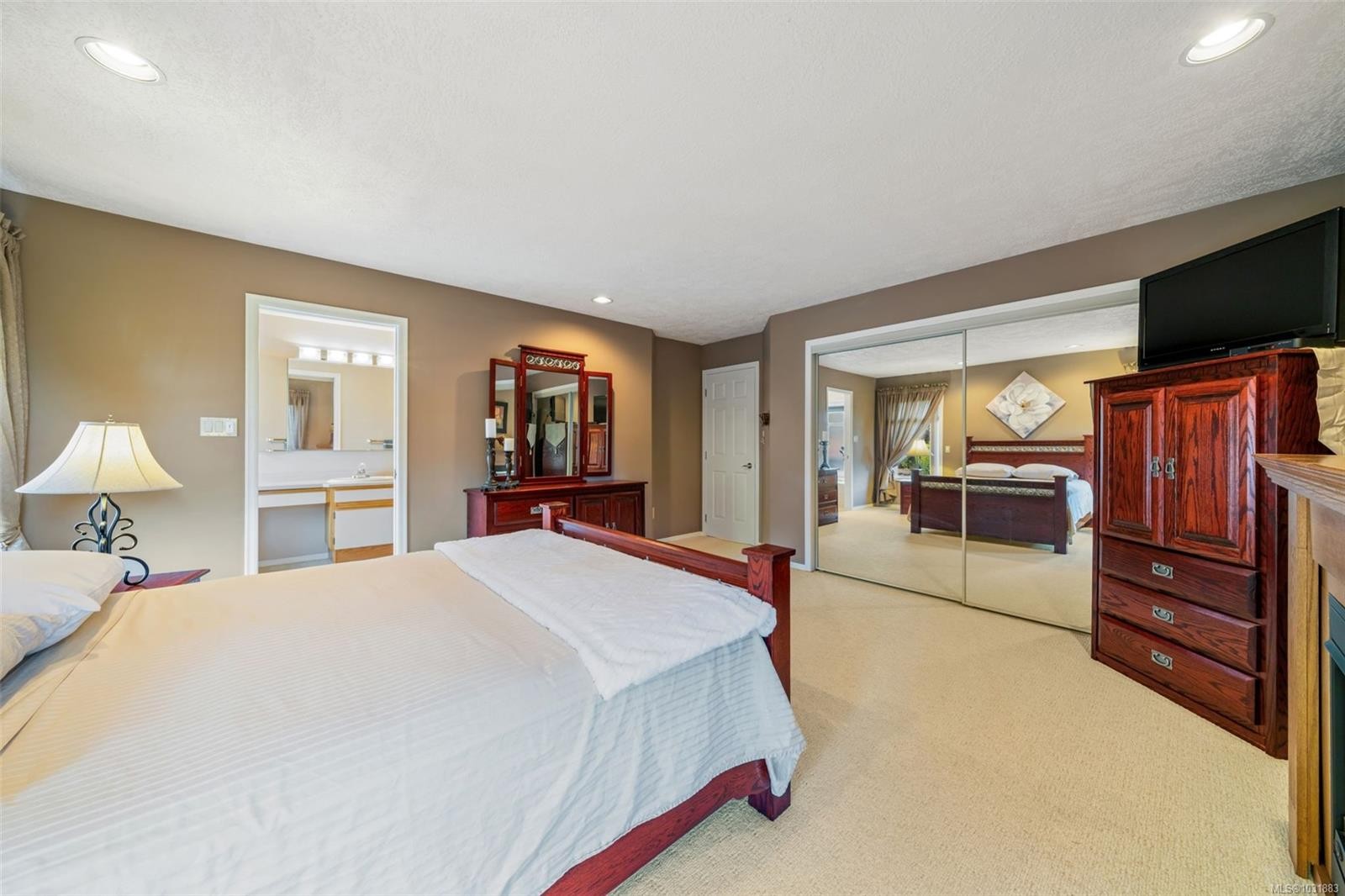 









2391


Alta Vista

Pl,
Central Saanich,




BC
V8Z 5S6

