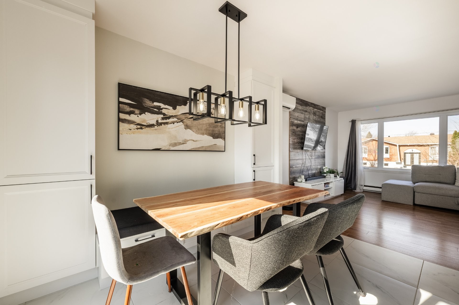 









630


Rue Claude

,
Beloeil,




QC
J3G4X4

