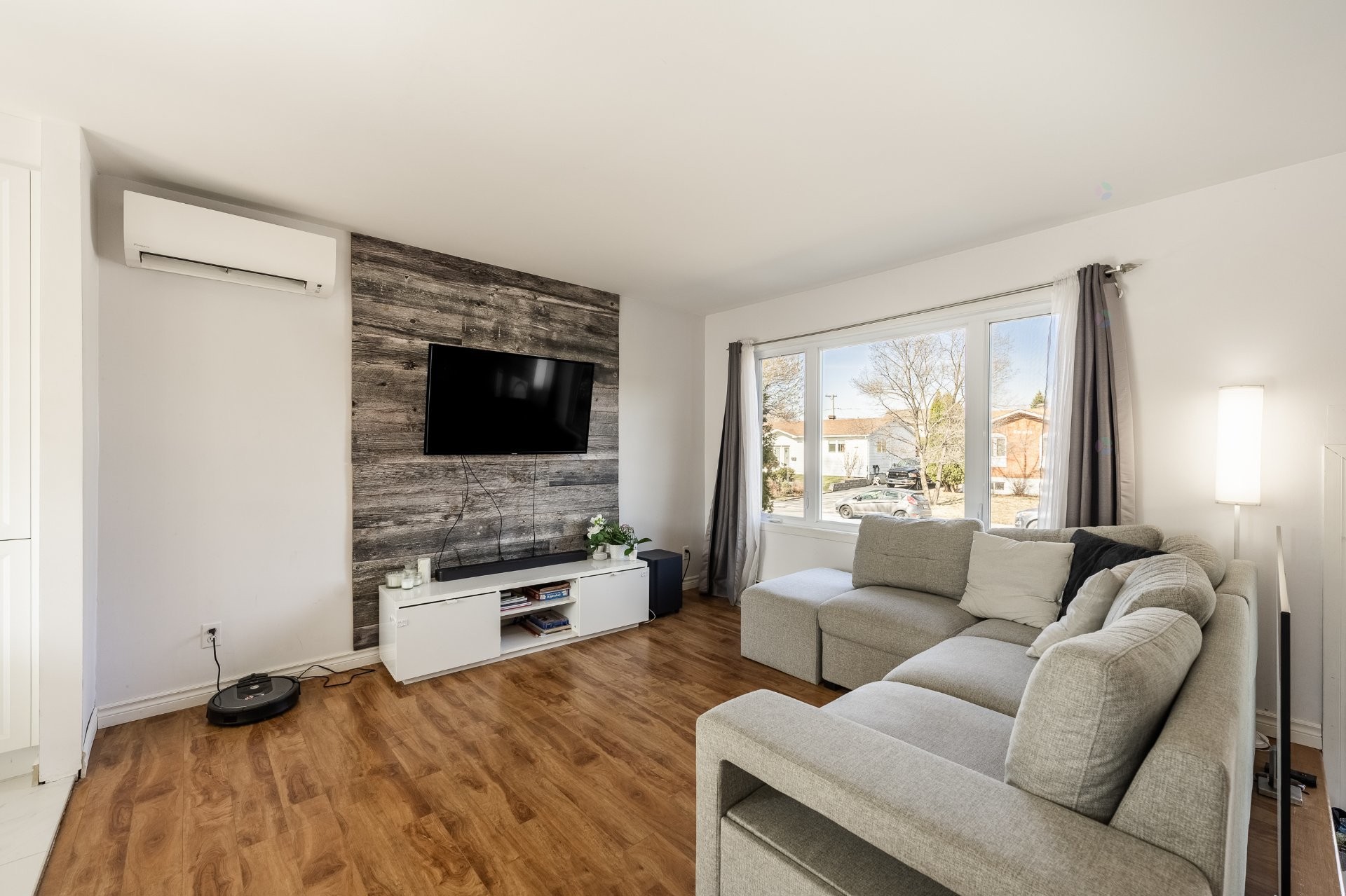 









630


Rue Claude

,
Beloeil,




QC
J3G4X4


