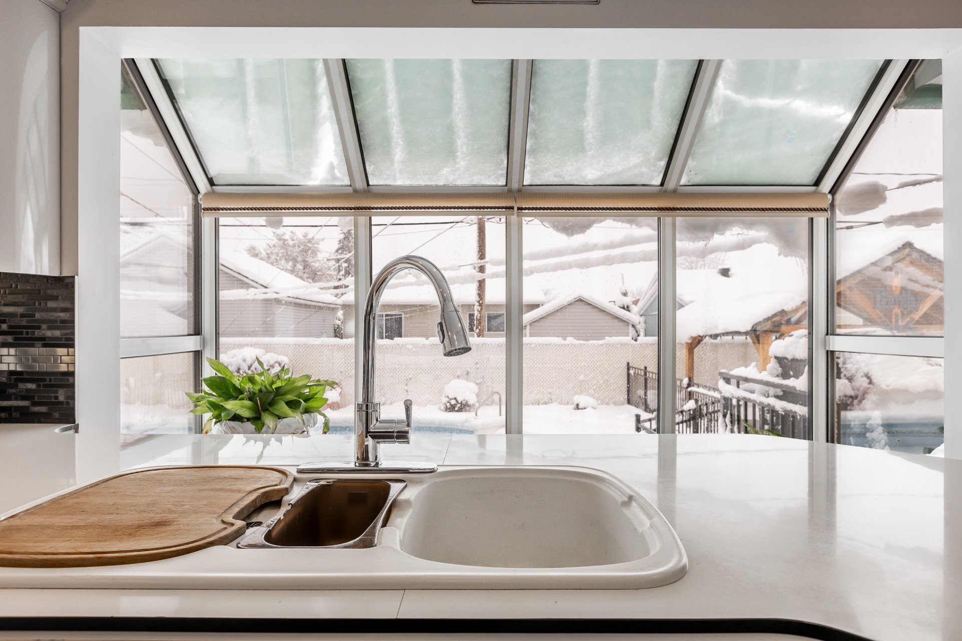 









24


Rue Amireault

,
L'Épiphanie,




QC
J5X2S2

