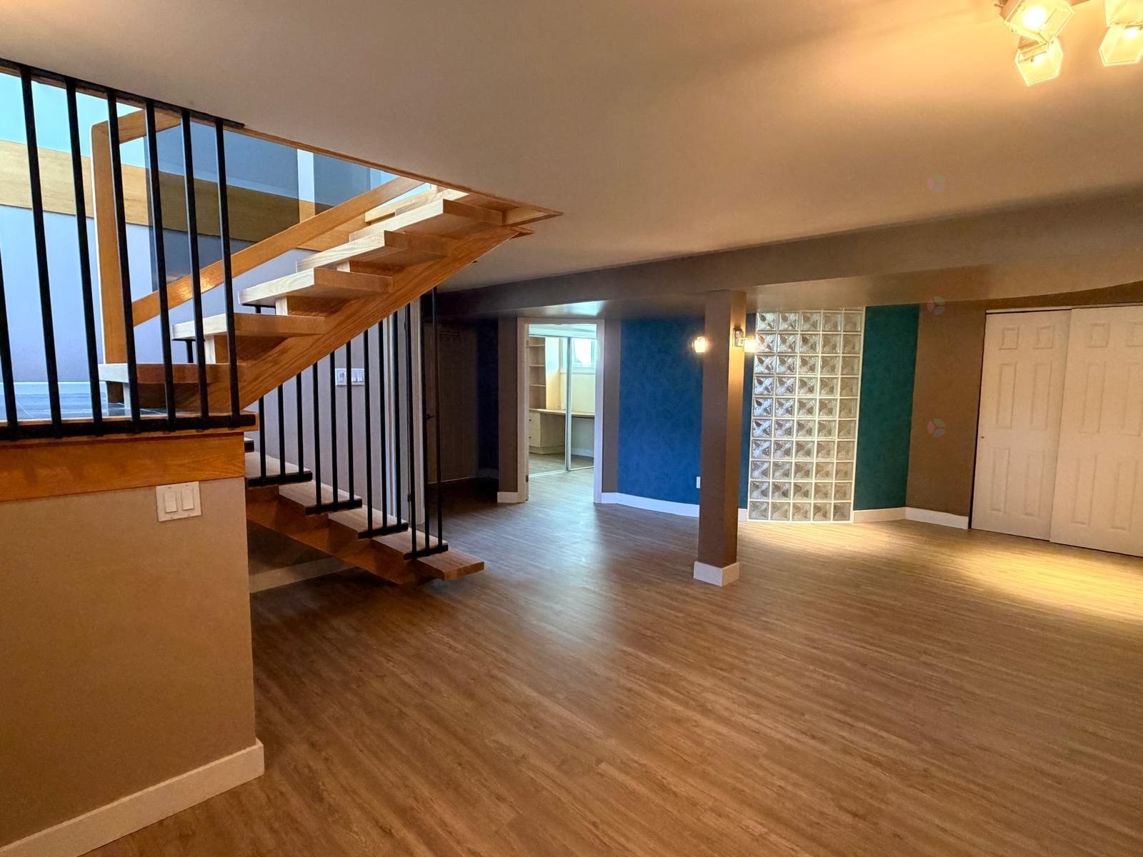 









24


Rue Amireault

,
L'Épiphanie,




QC
J5X2S2

