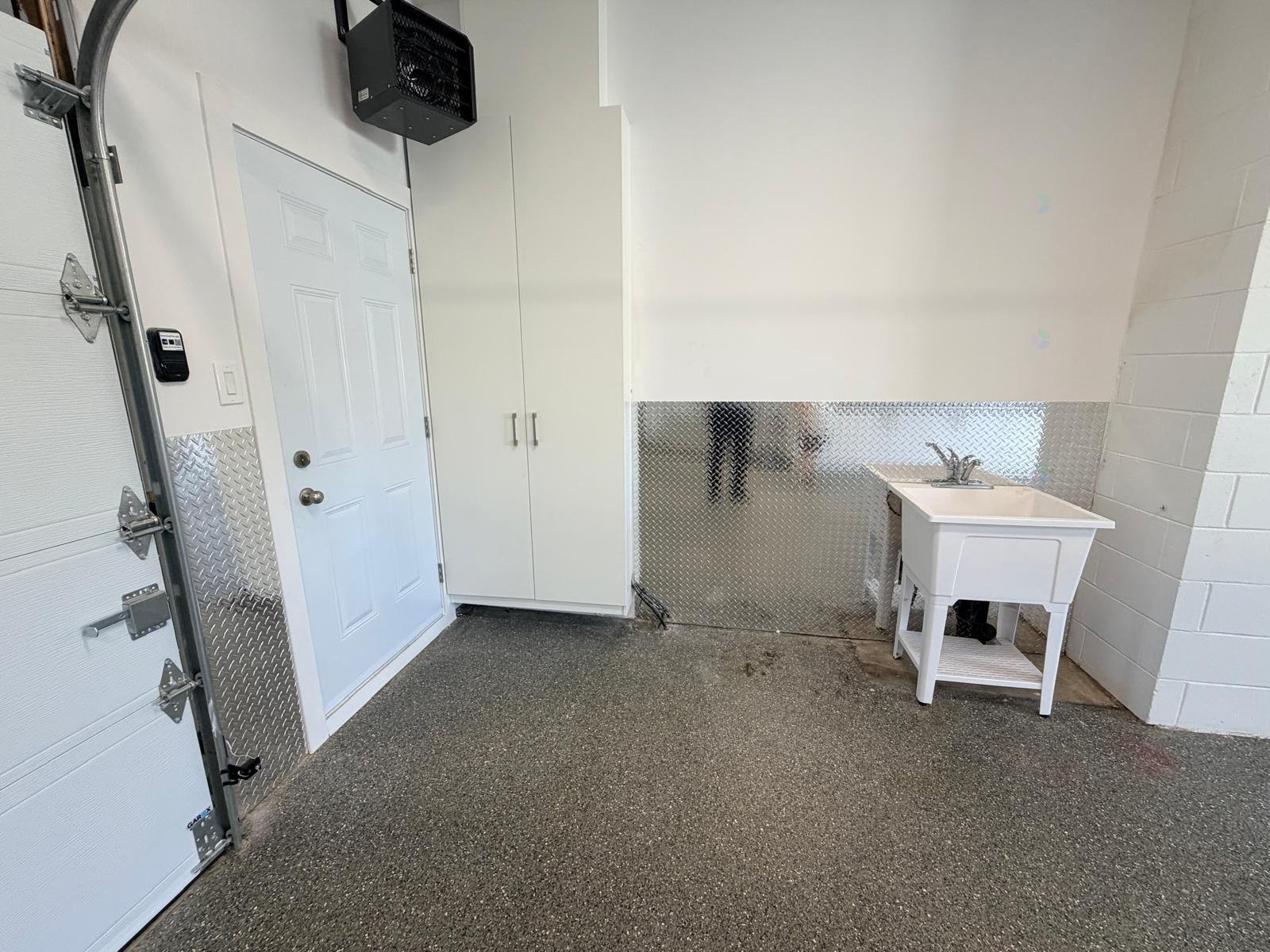 









24


Rue Amireault

,
L'Épiphanie,




QC
J5X2S2

