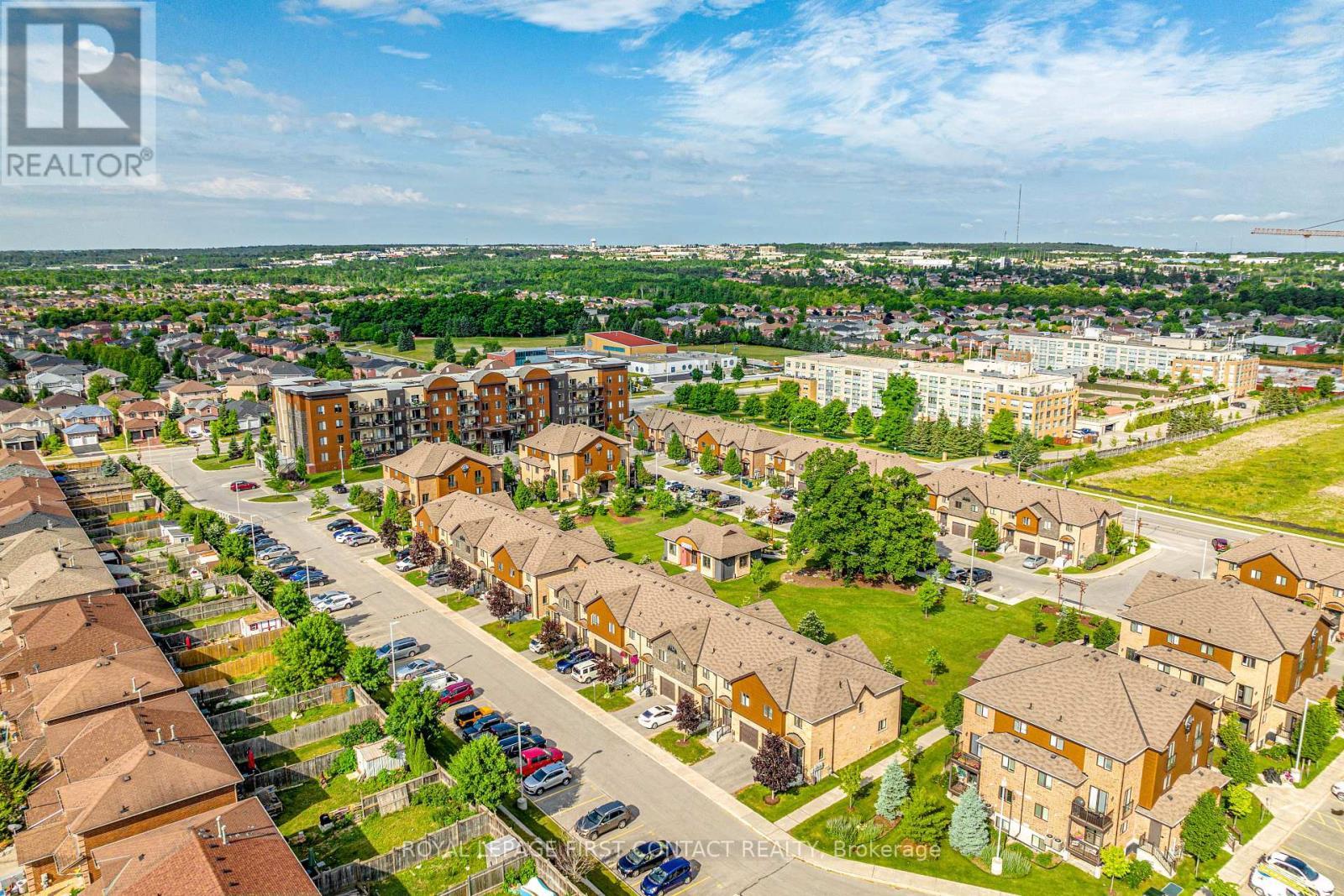 












4 - 29 MADELAINE DRIVE

,
Barrie,




Ontario
L9J0G8

