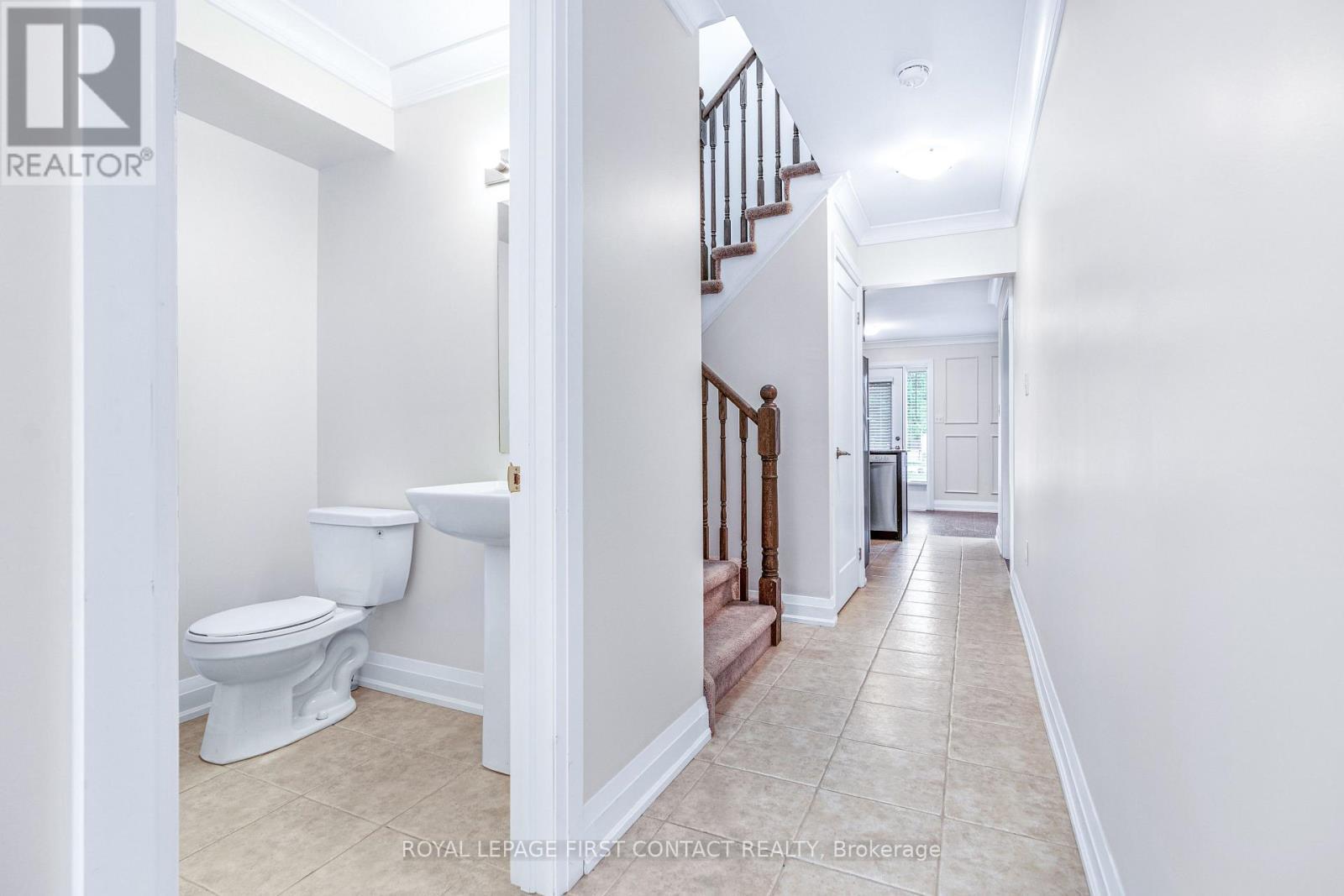 












4 - 29 MADELAINE DRIVE

,
Barrie,




Ontario
L9J0G8

