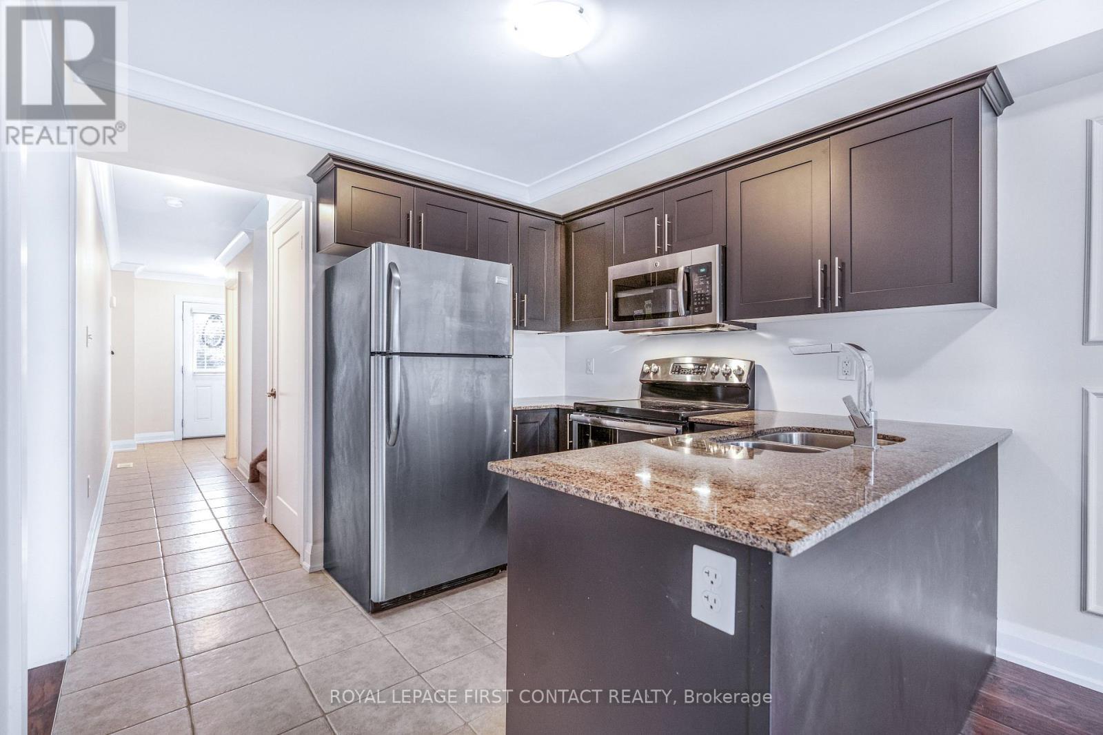 












4 - 29 MADELAINE DRIVE

,
Barrie,




Ontario
L9J0G8

