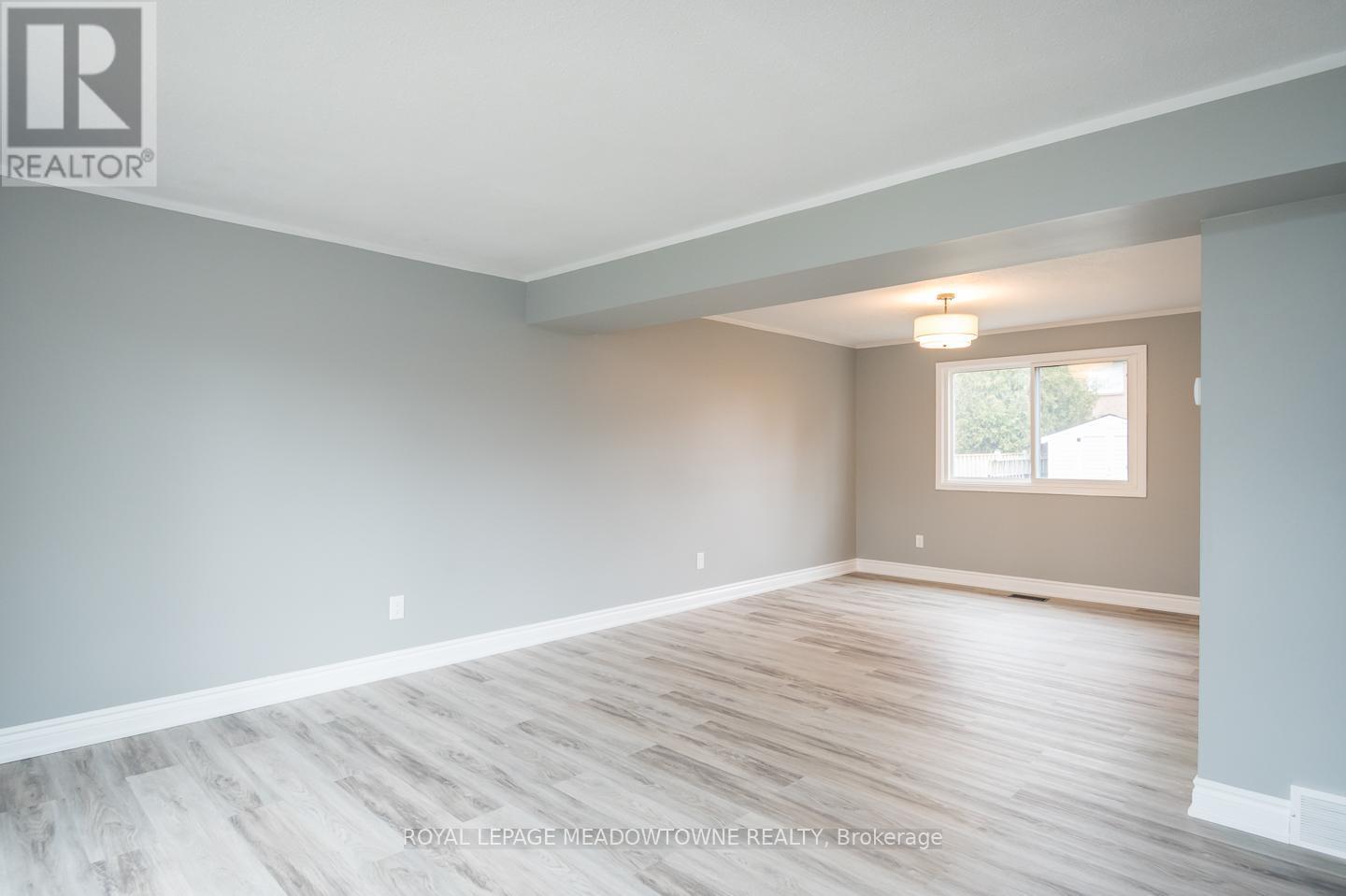 












877 ANDERSON AVENUE

,
Milton,




Ontario
L9T4Y5

