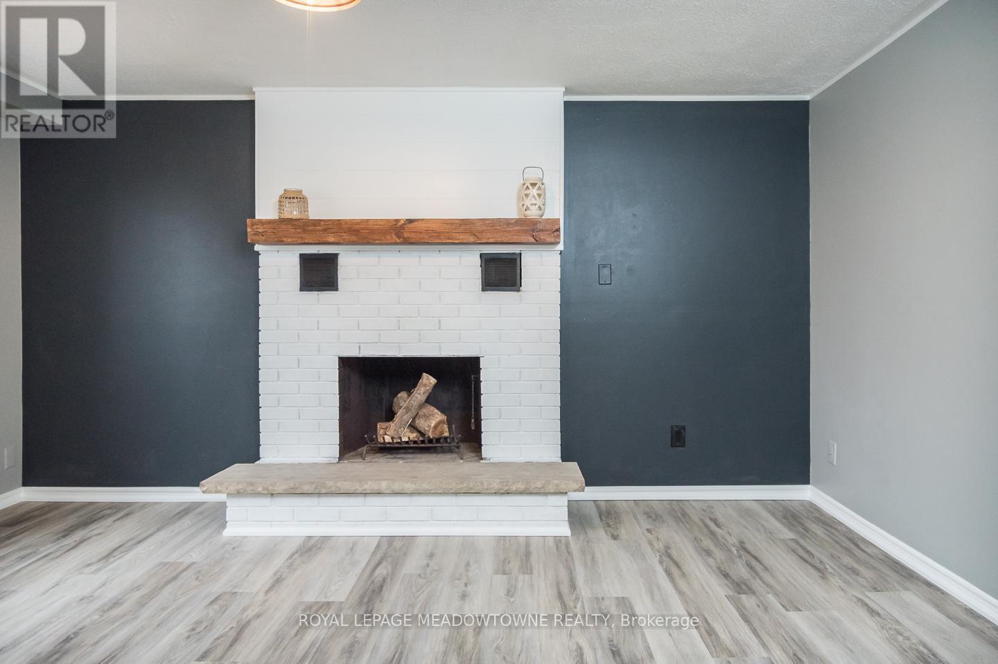 












877 ANDERSON AVENUE

,
Milton,




Ontario
L9T4Y5

