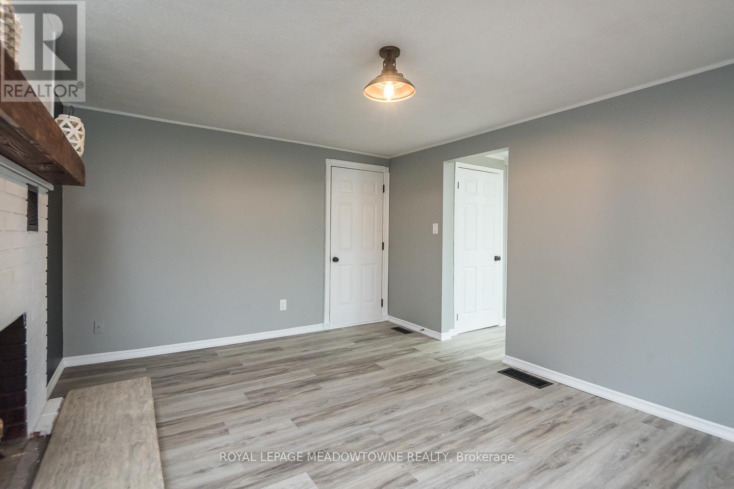 












877 ANDERSON AVENUE

,
Milton,




Ontario
L9T4Y5

