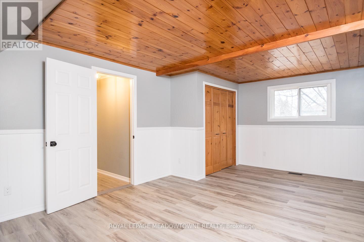 












877 ANDERSON AVENUE

,
Milton,




Ontario
L9T4Y5

