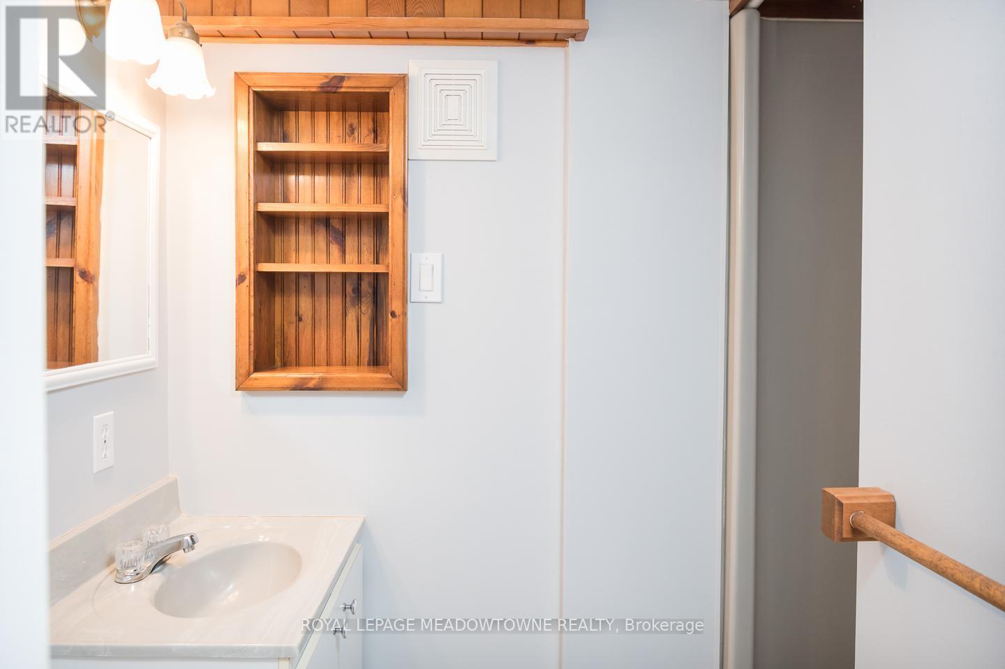 












877 ANDERSON AVENUE

,
Milton,




Ontario
L9T4Y5

