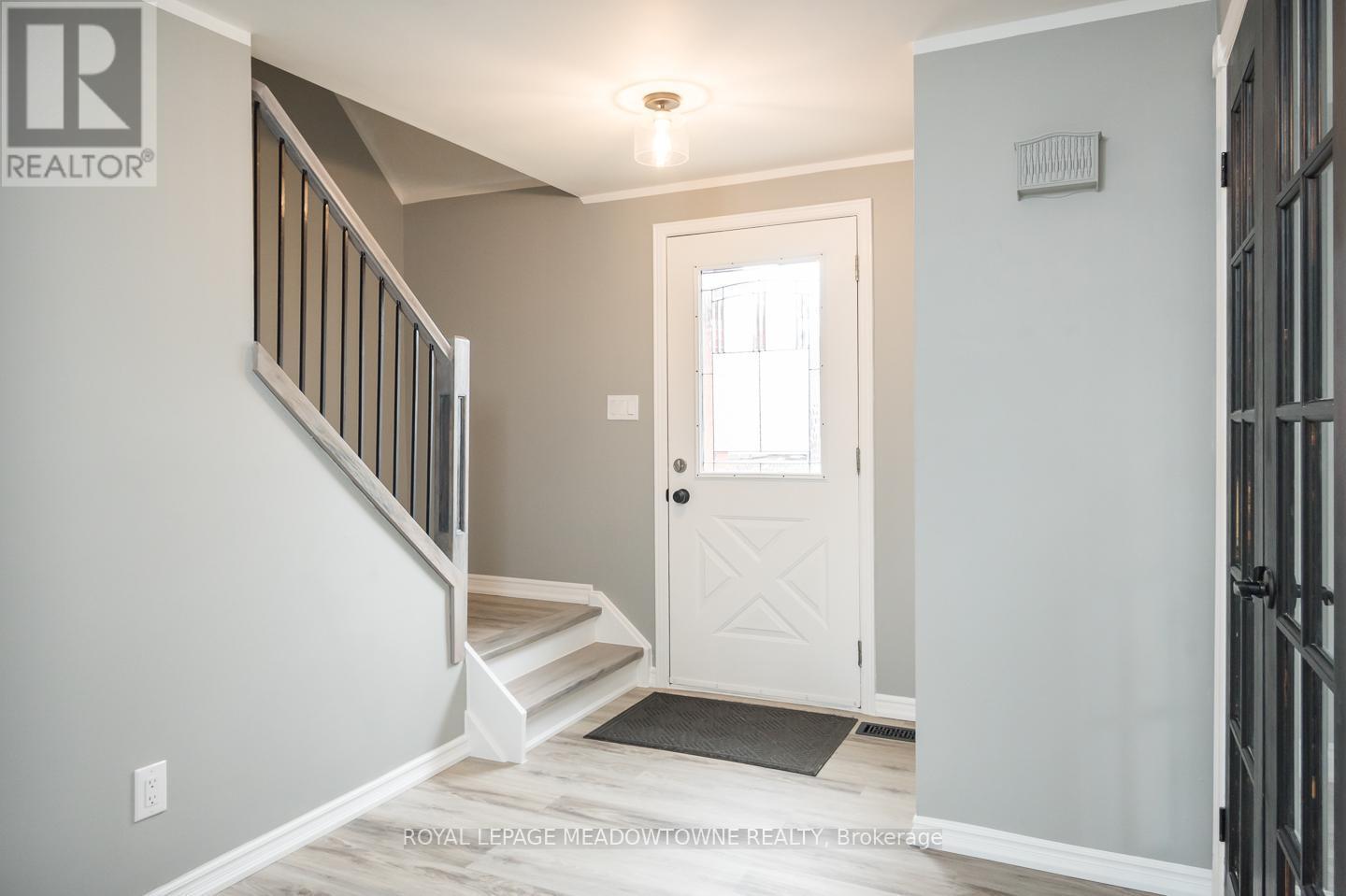 












877 ANDERSON AVENUE

,
Milton,




Ontario
L9T4Y5

