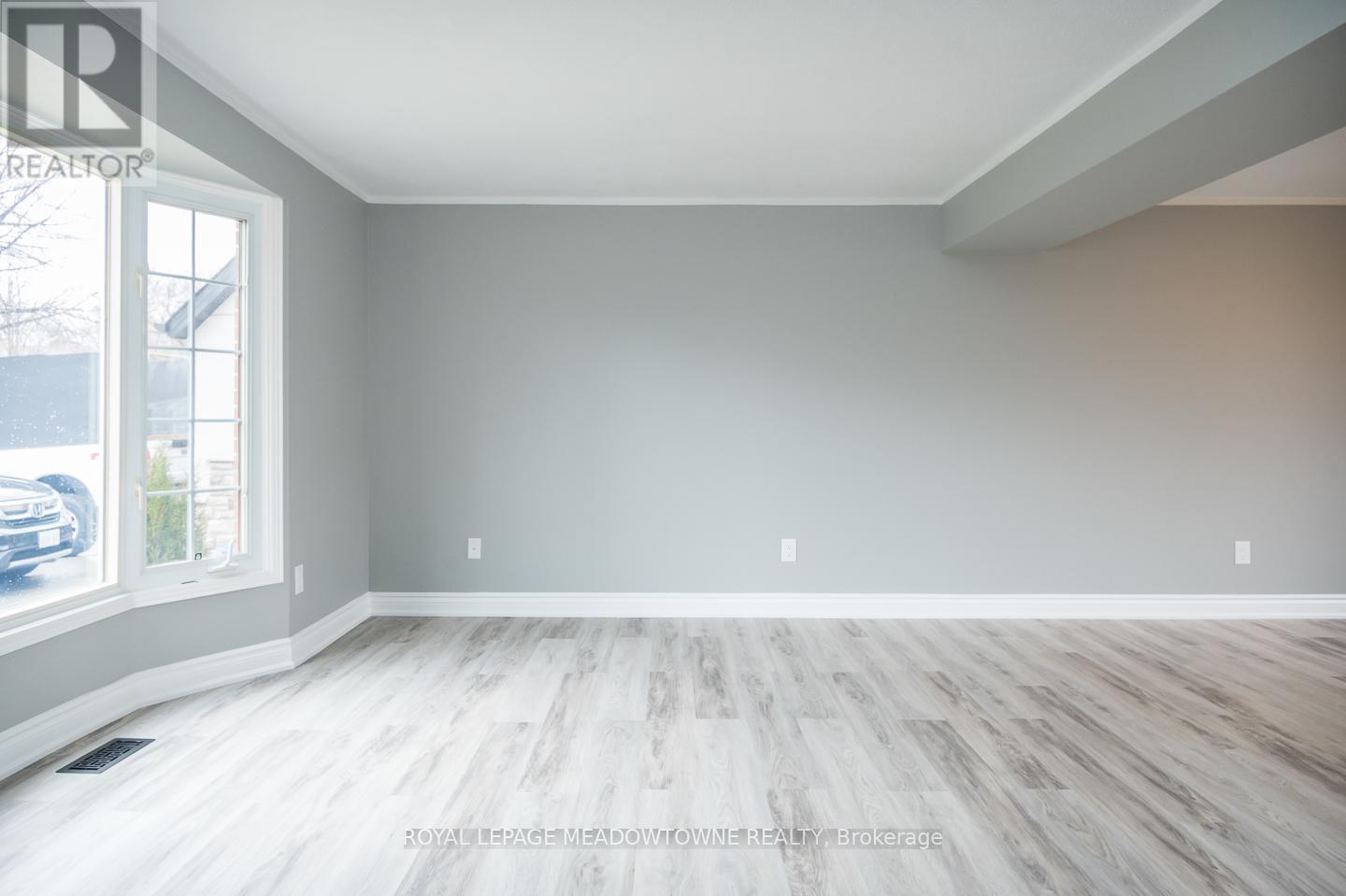 












877 ANDERSON AVENUE

,
Milton,




Ontario
L9T4Y5

